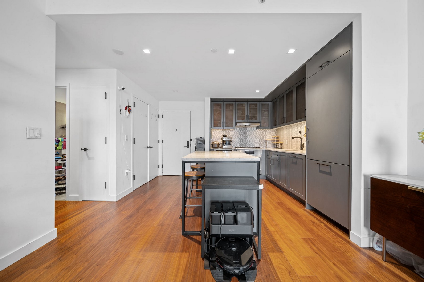 2 Shore Lane Unit# 708