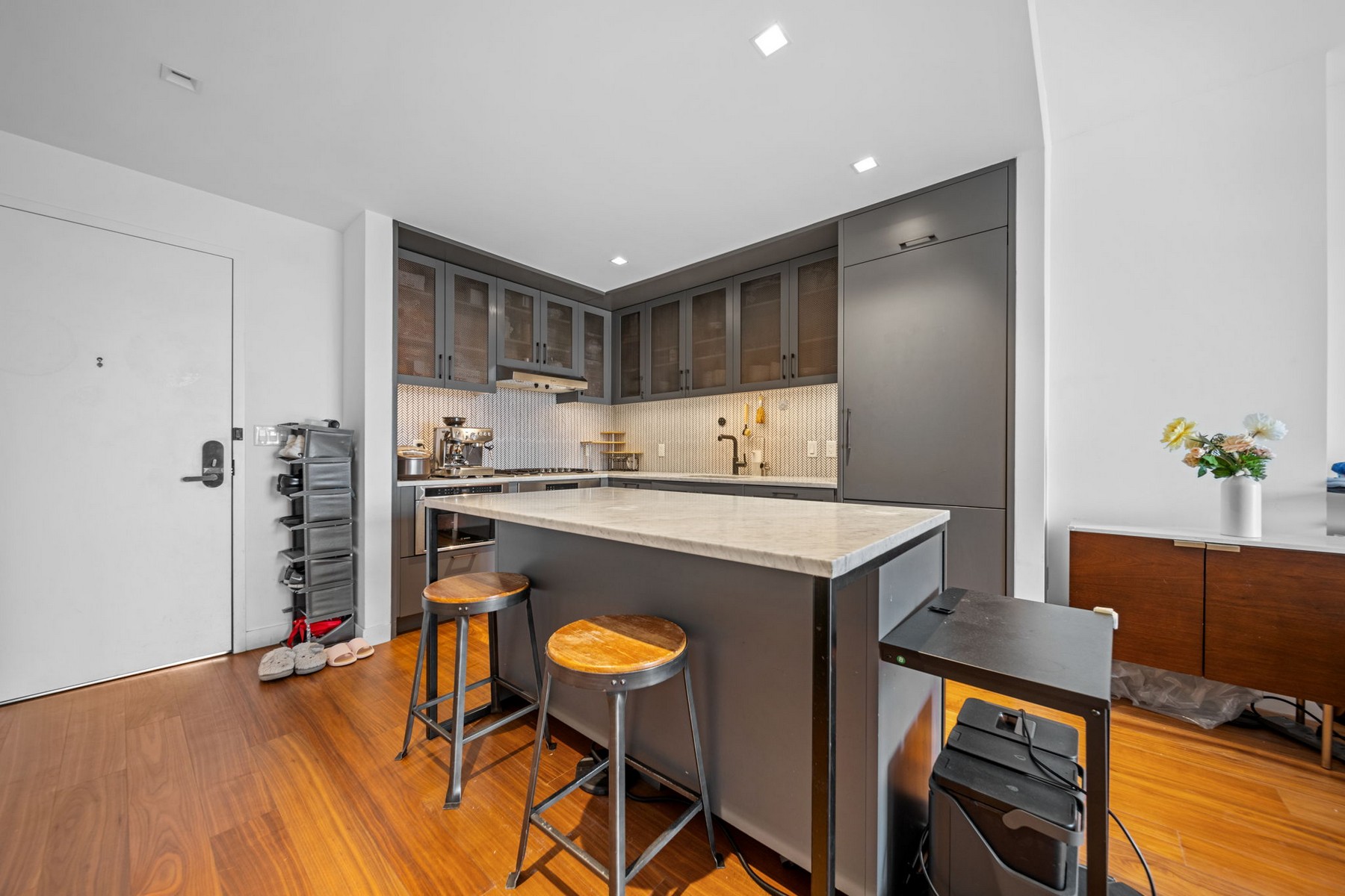 2 Shore Lane Unit# 708