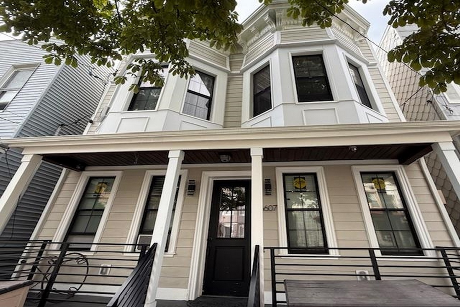 6607 Lincoln Pl Unit# 2R