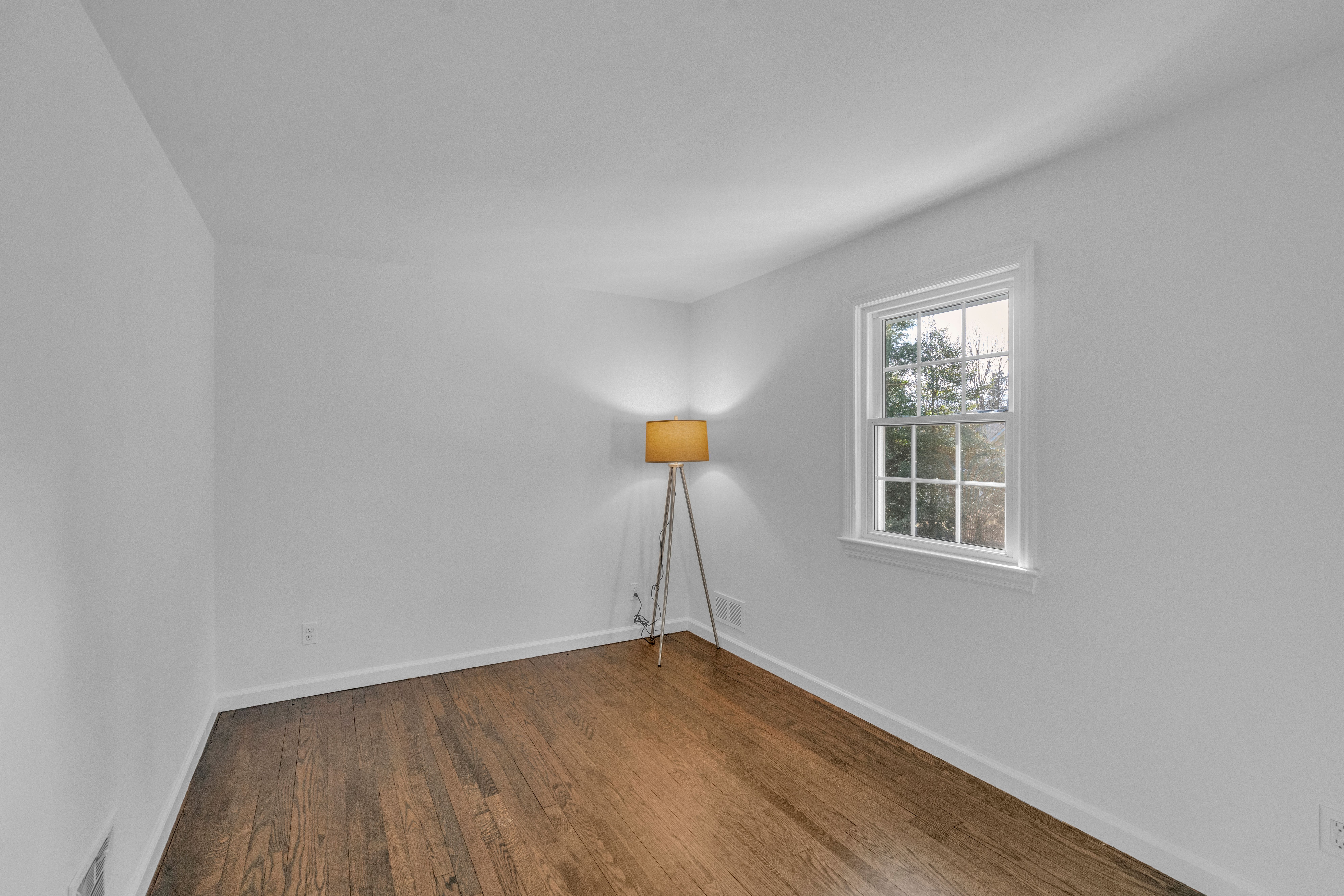 122 Crest Road 