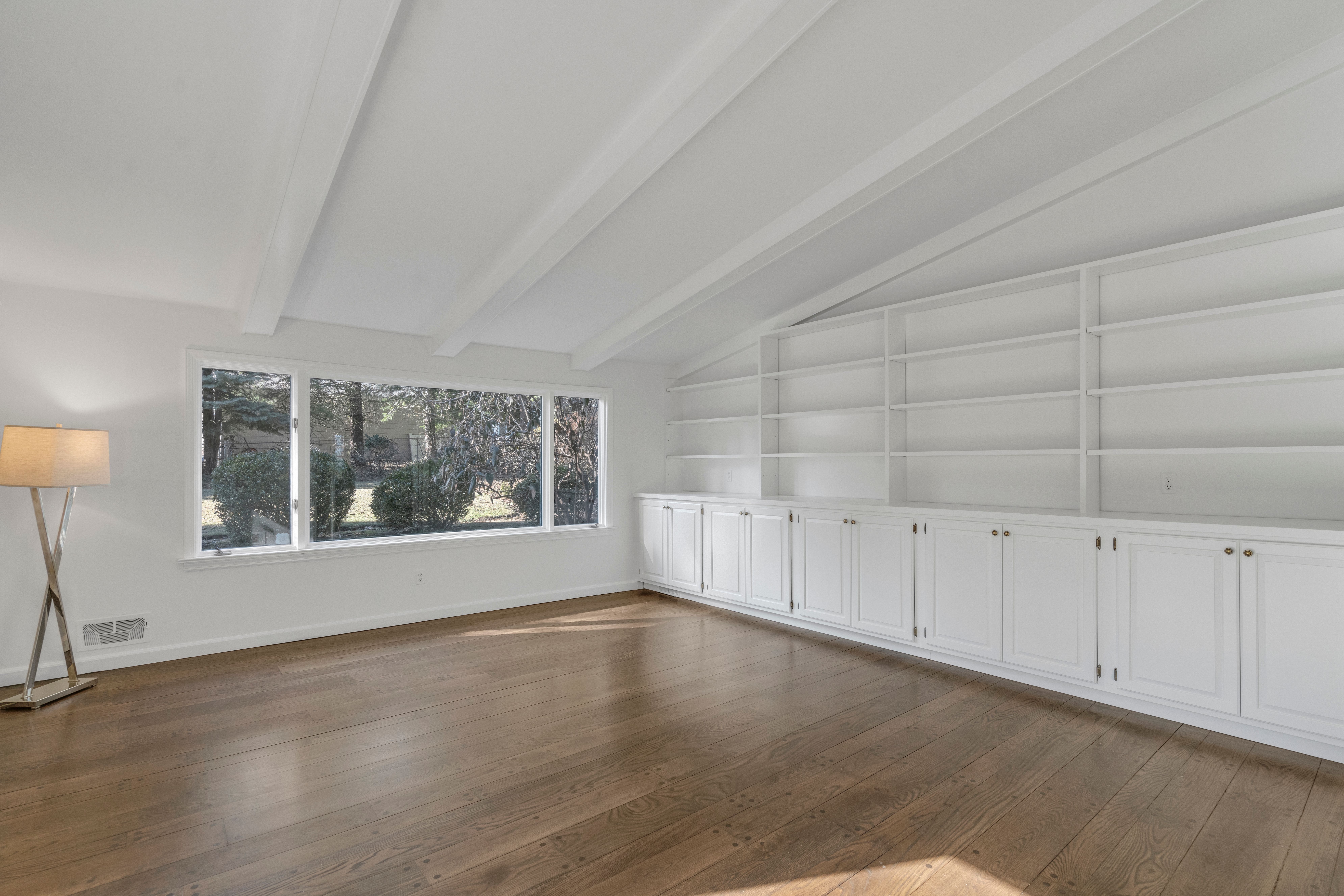 122 Crest Road 