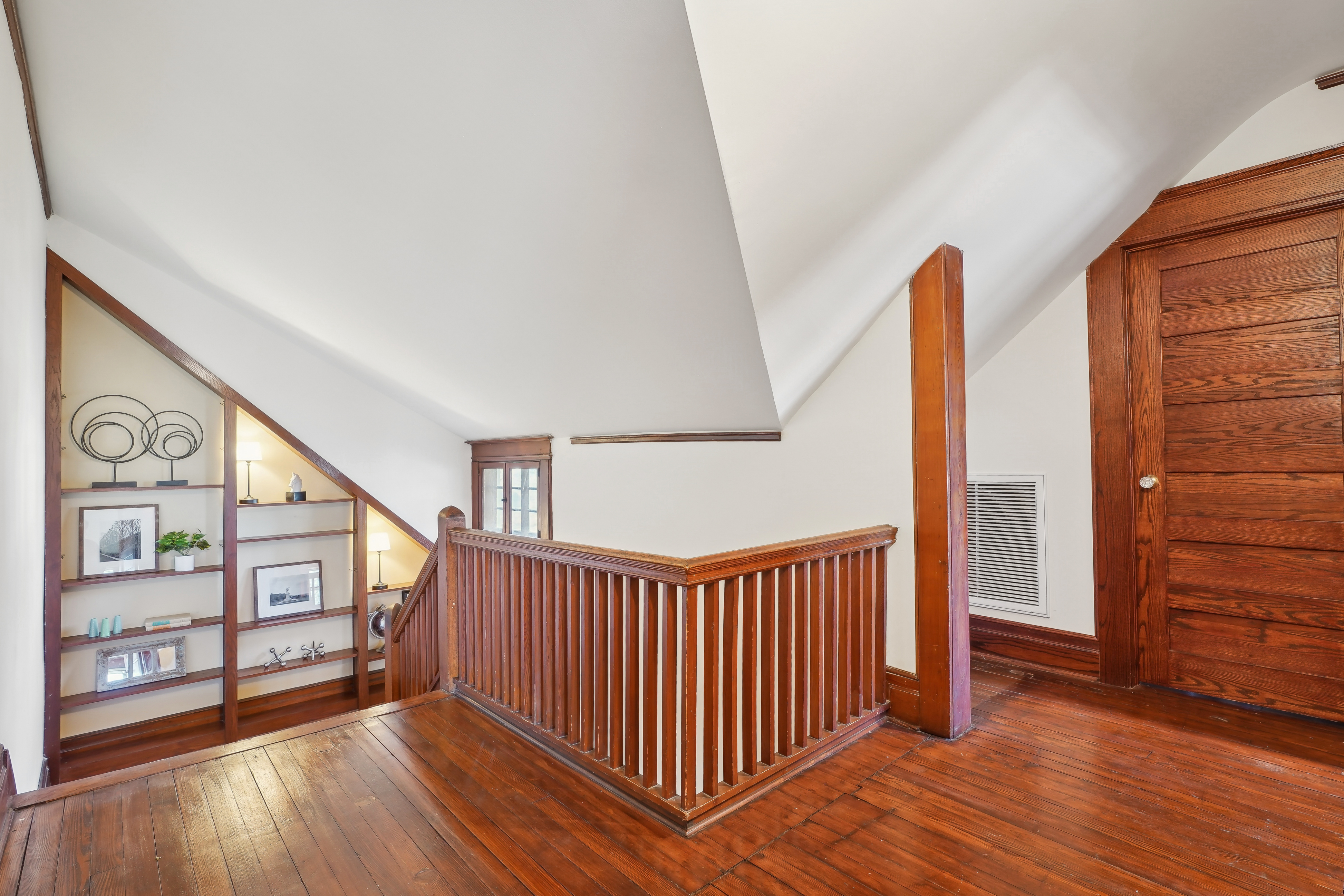 558 Park Street 