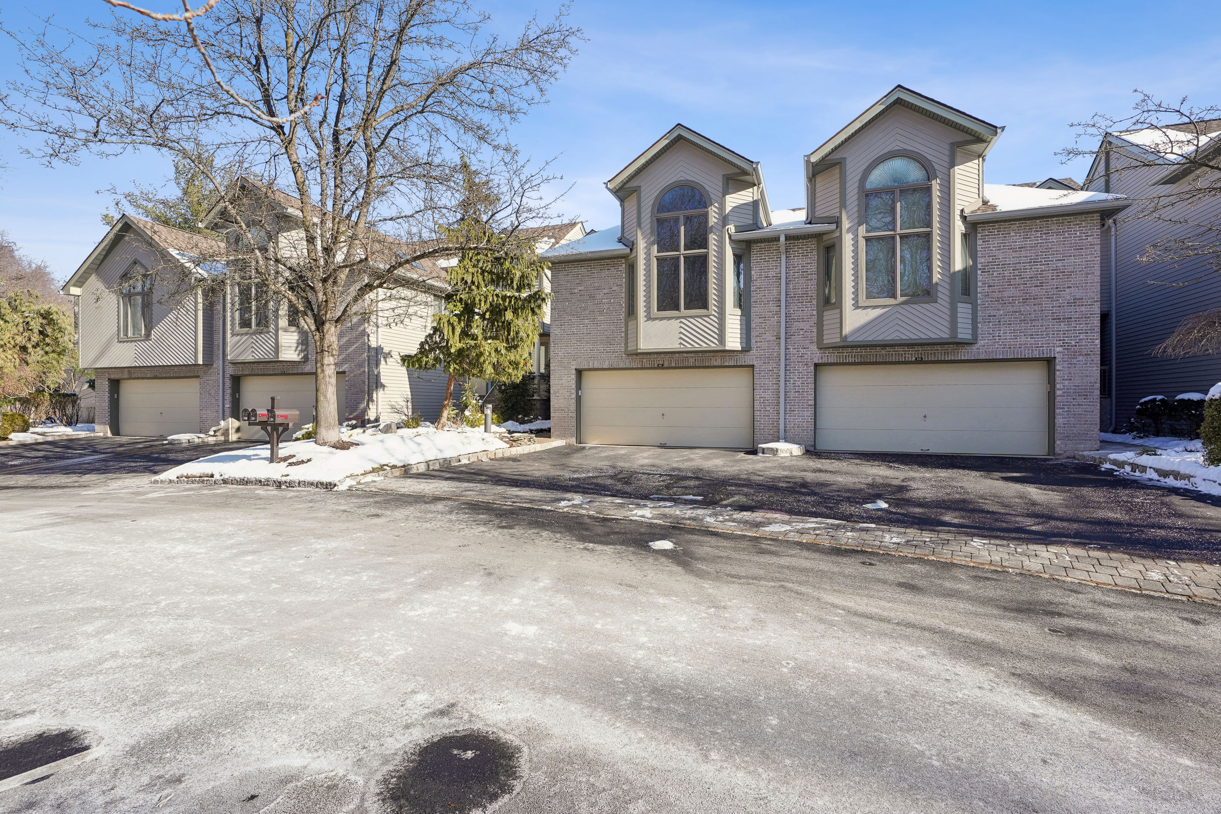 836 Hemlock Court 