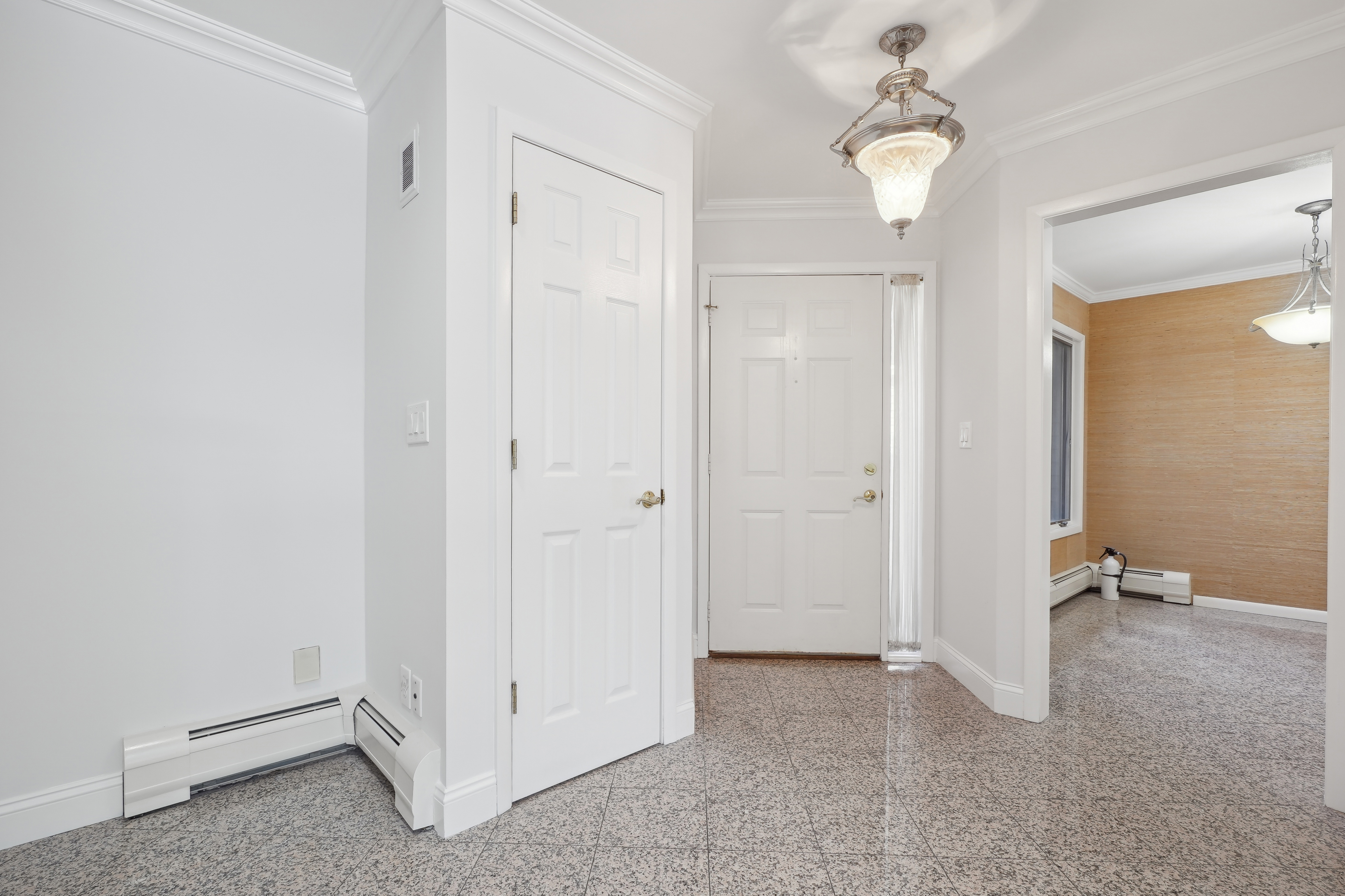 836 Hemlock Court 