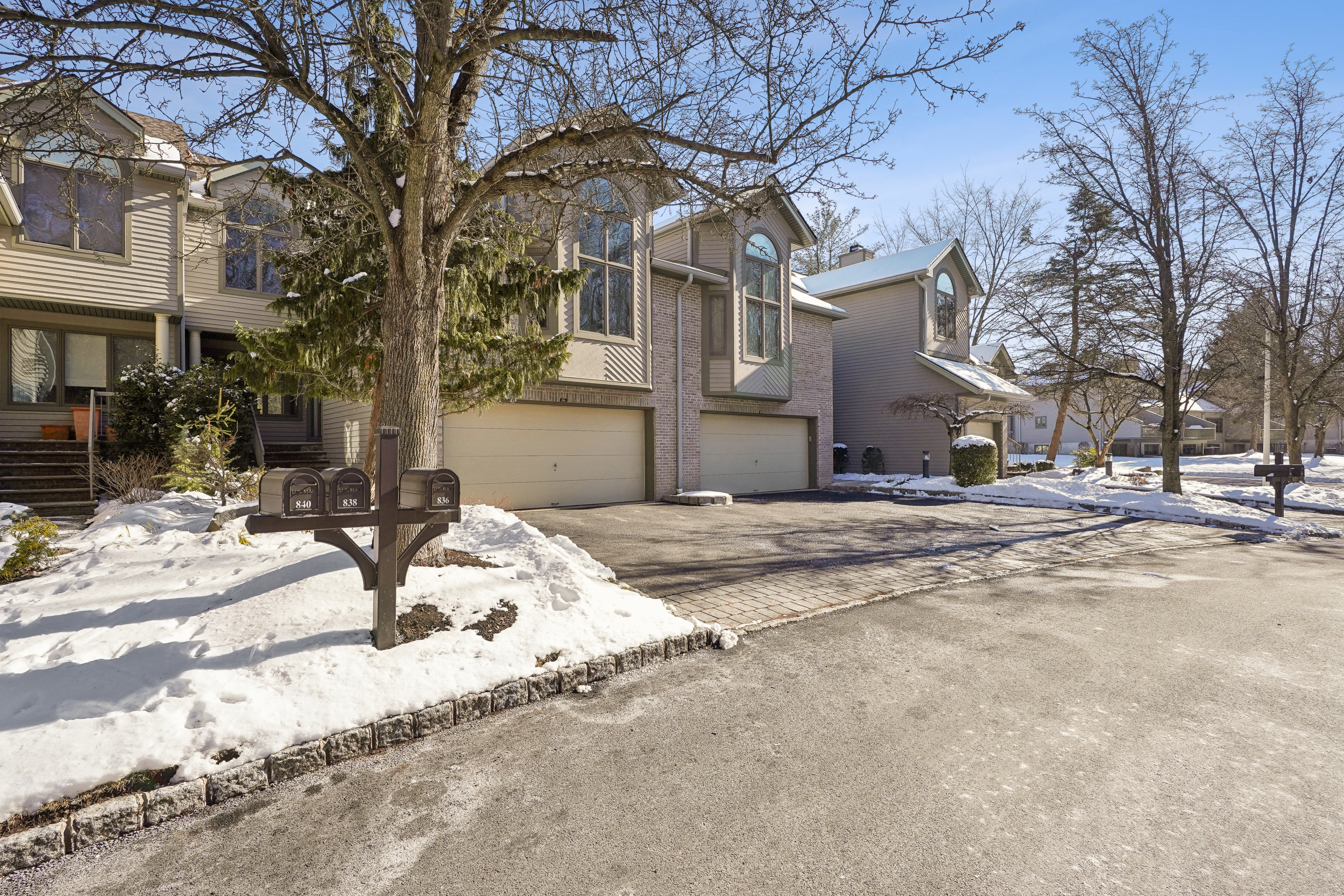 836 Hemlock Court 