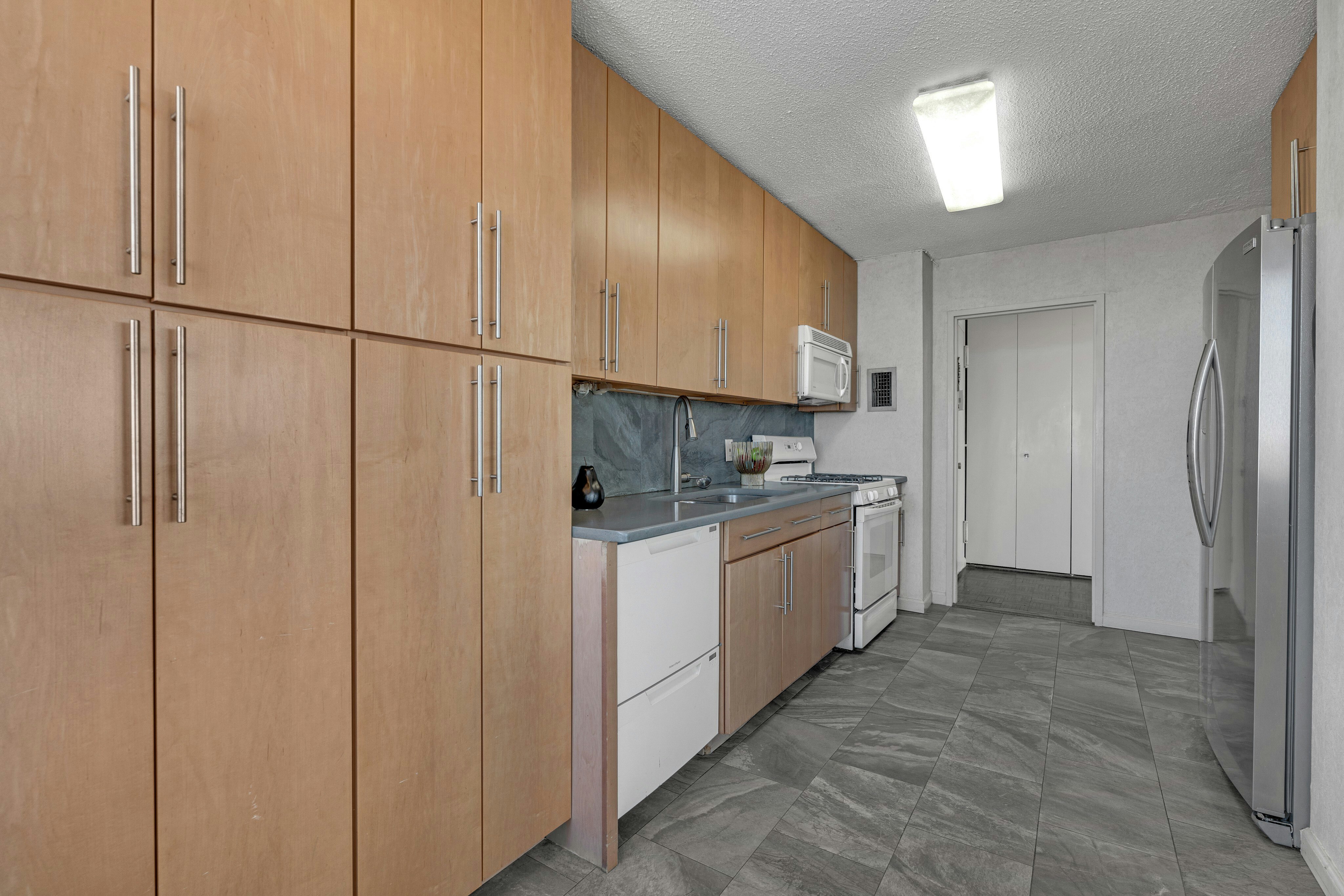 1600 Parker Avenue 16B 