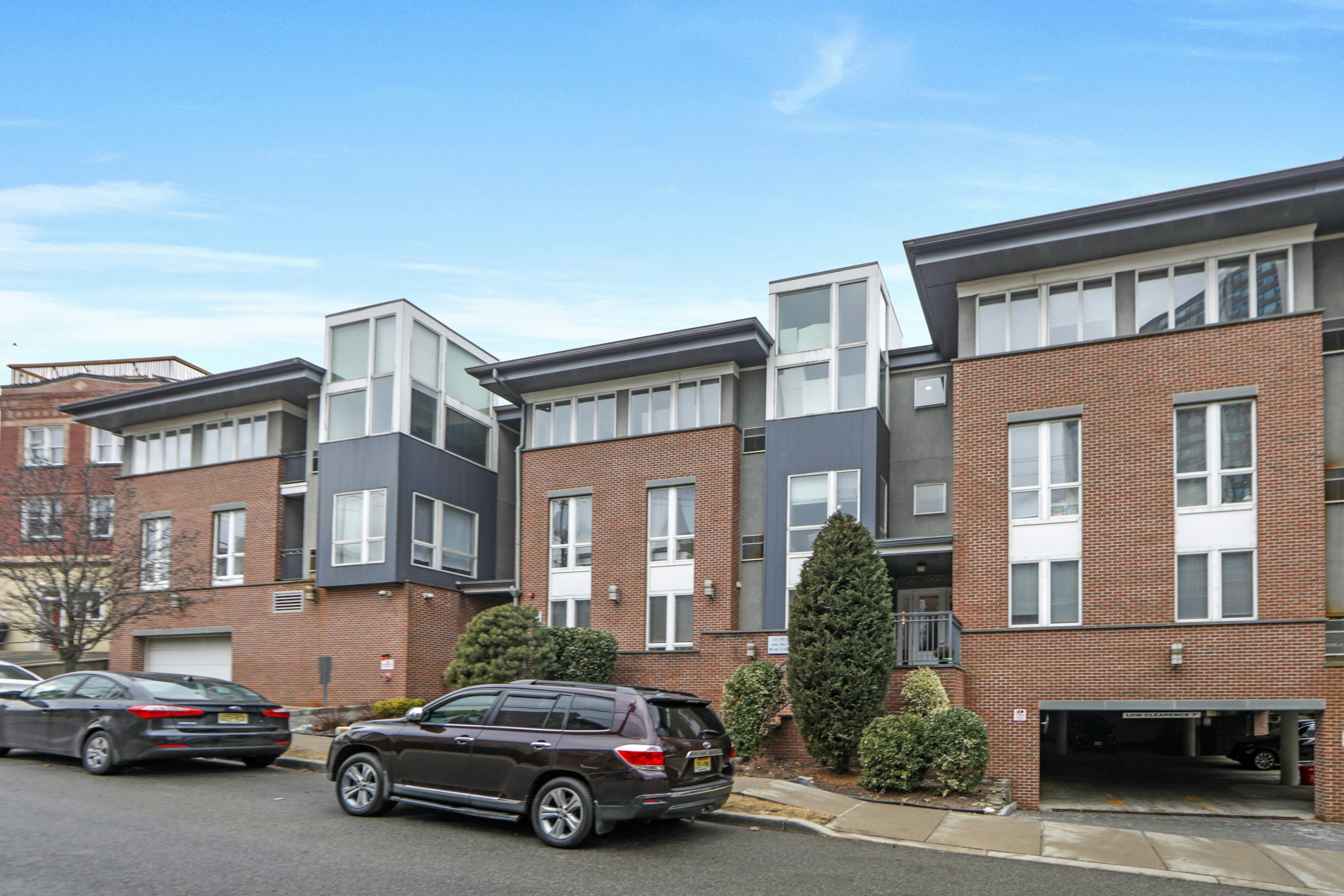 255 Laird Avenue #6 