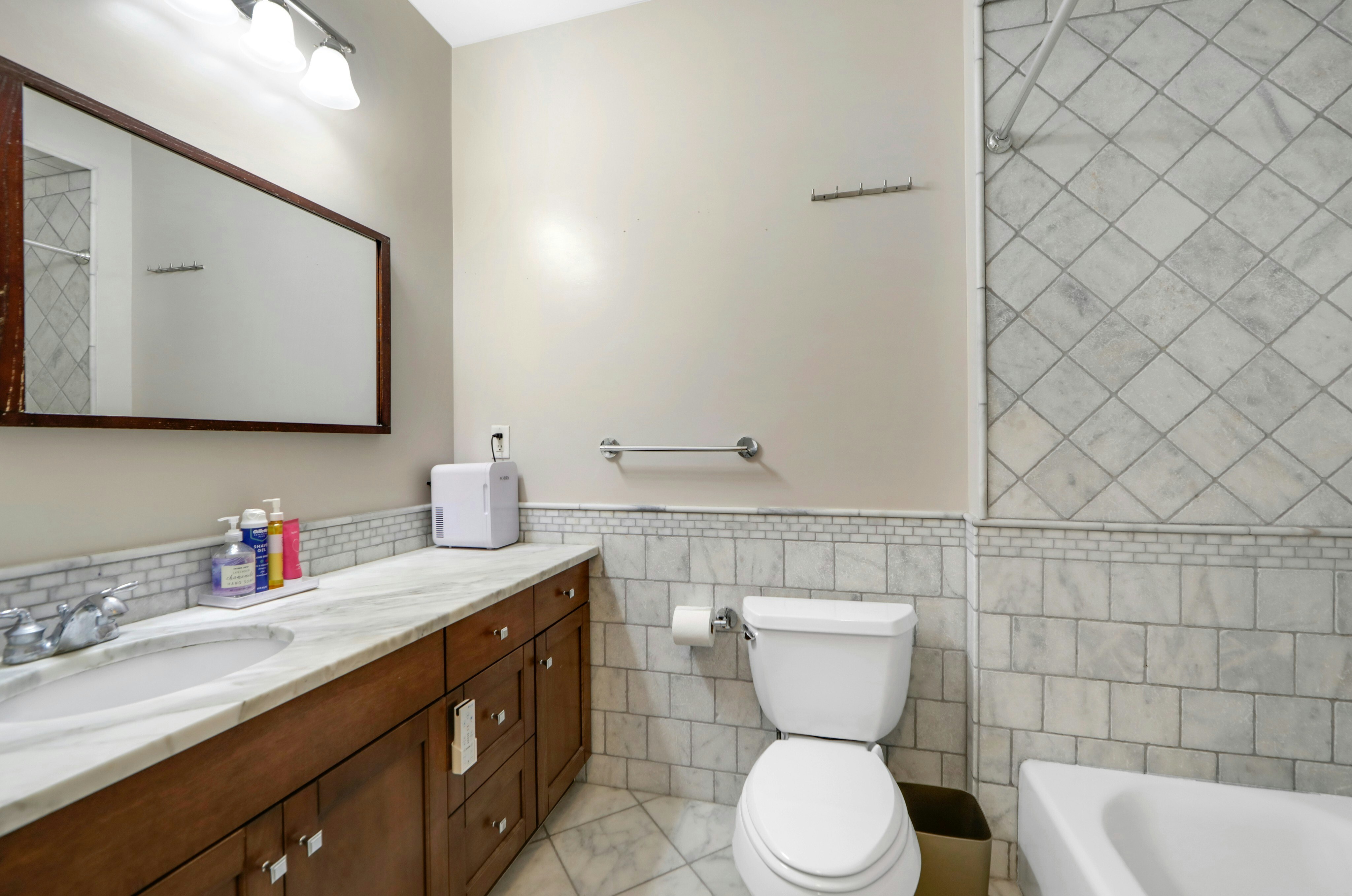 255 Laird Avenue #6 