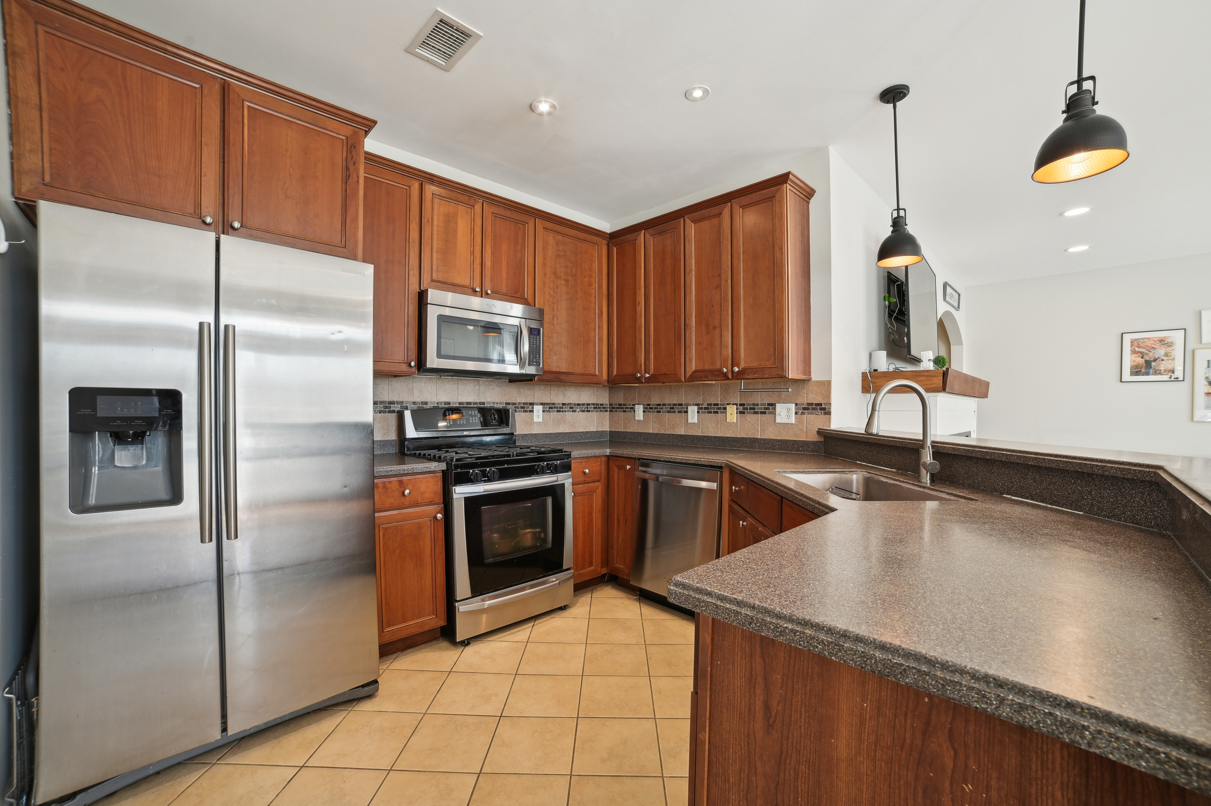 1009 Cunningham Court 