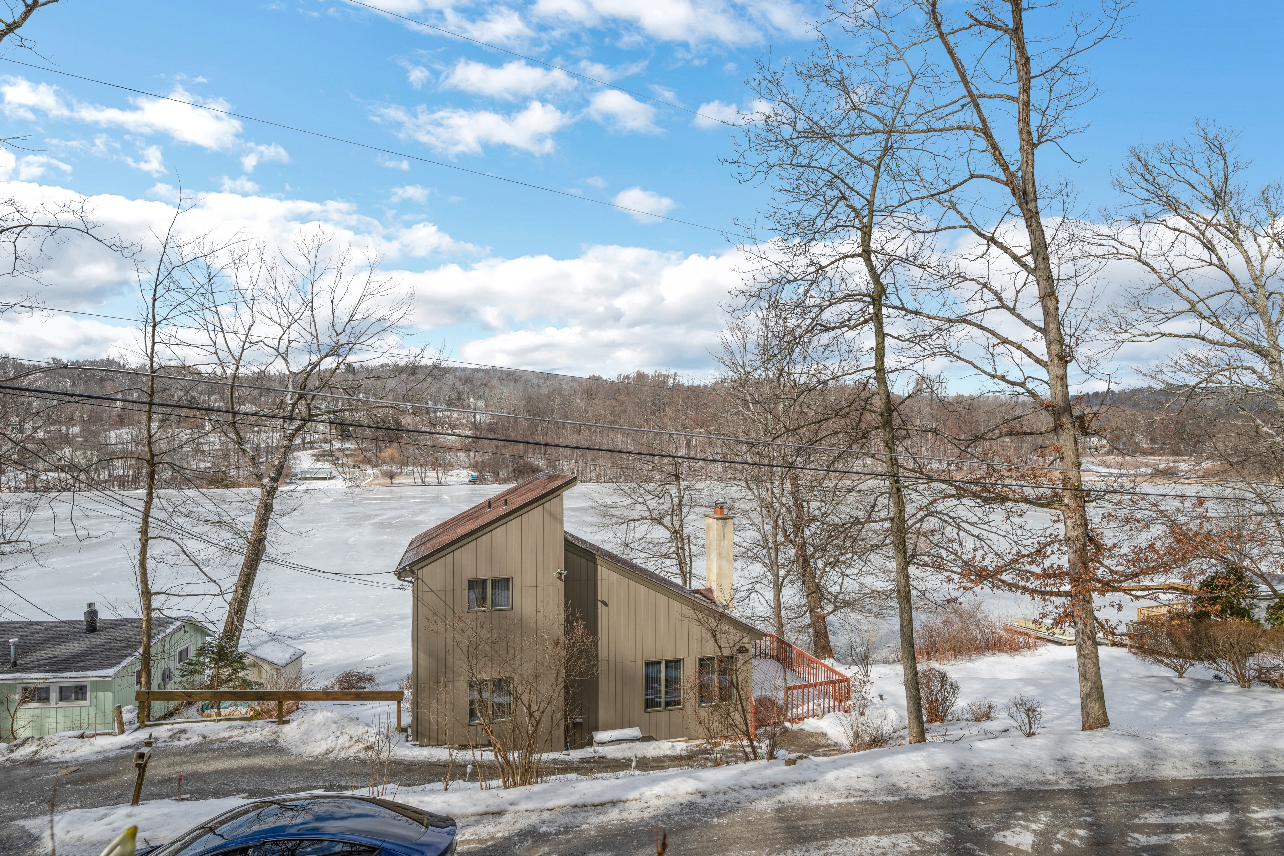 49 Lakeshore Drive Northwest 