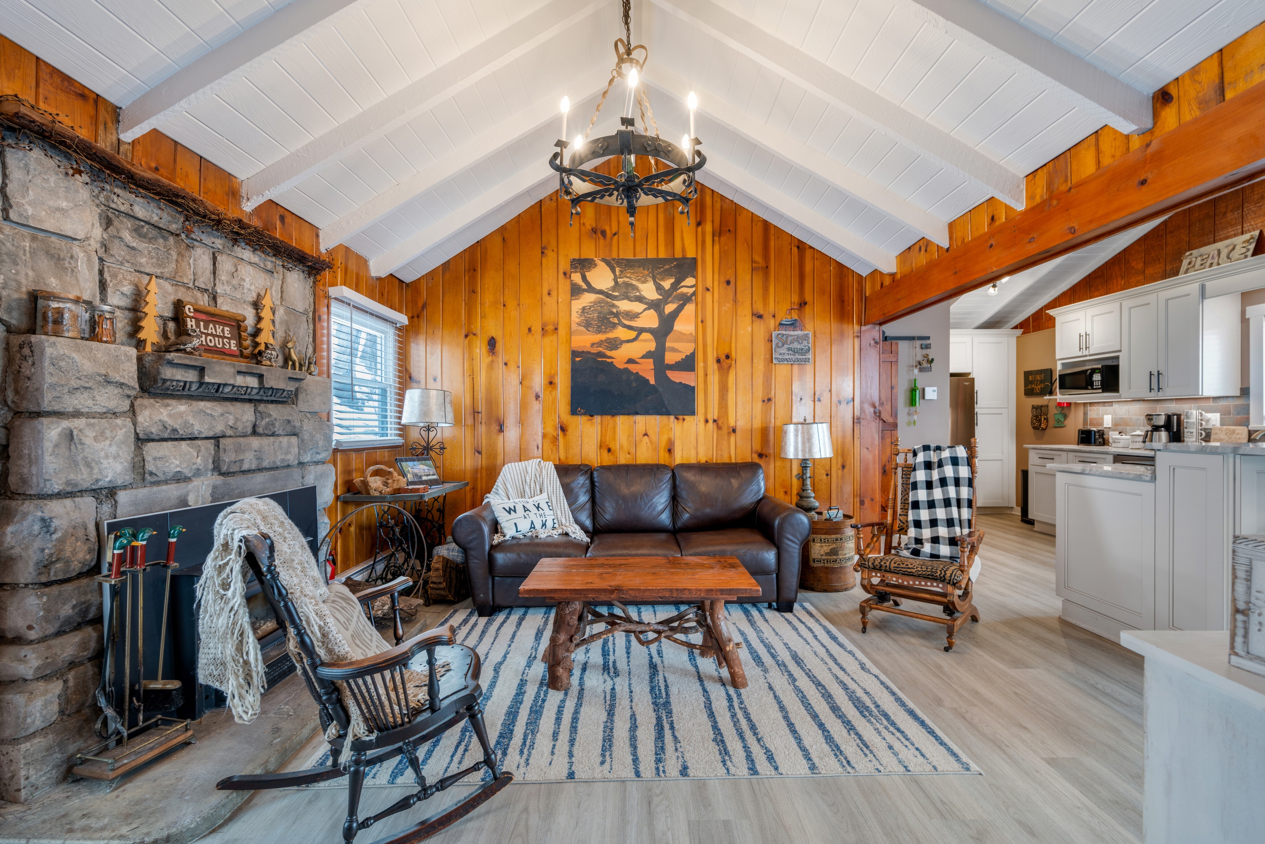 49 Lakeshore Drive Northwest 