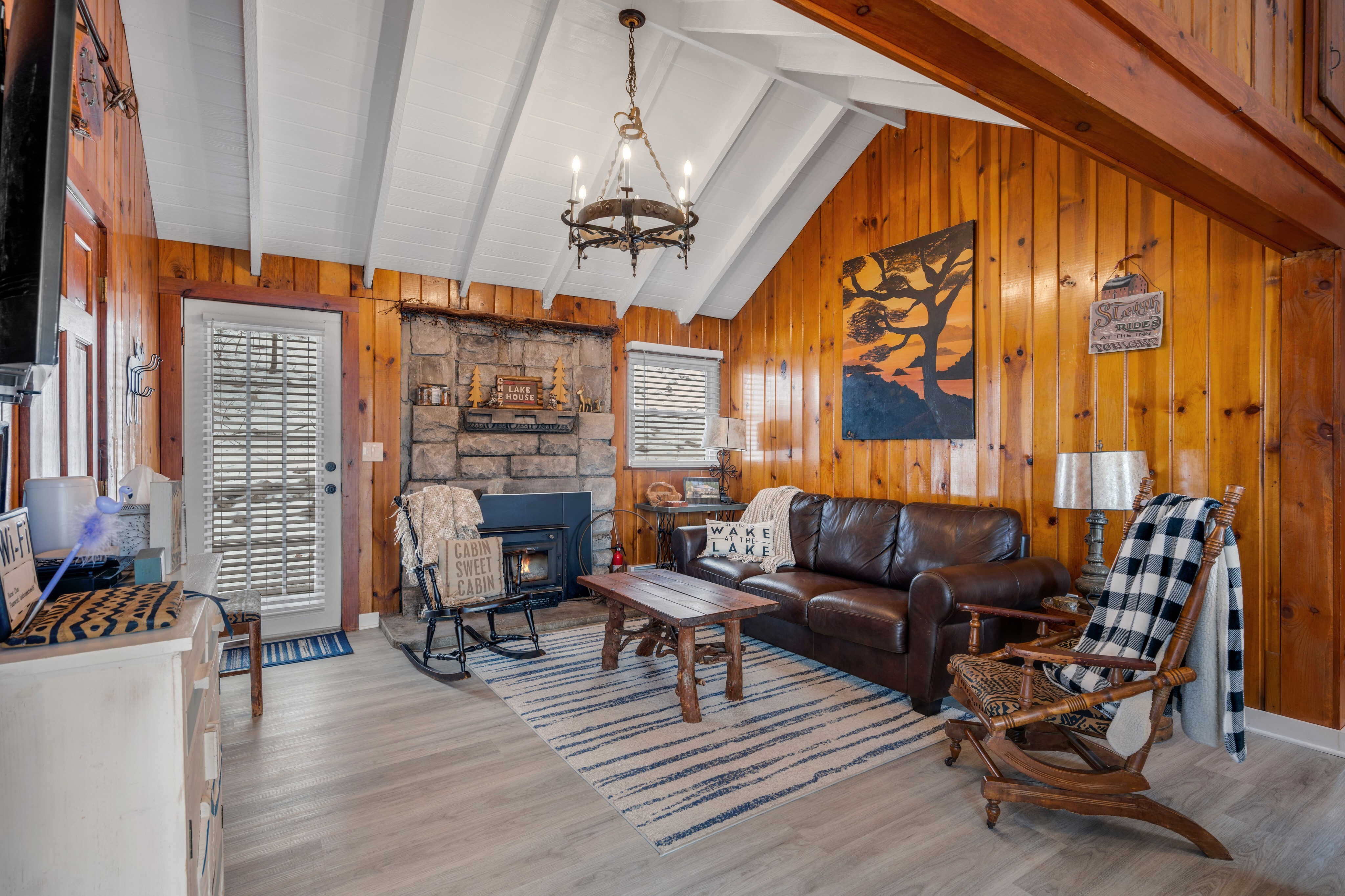 49 Lakeshore Drive Northwest 