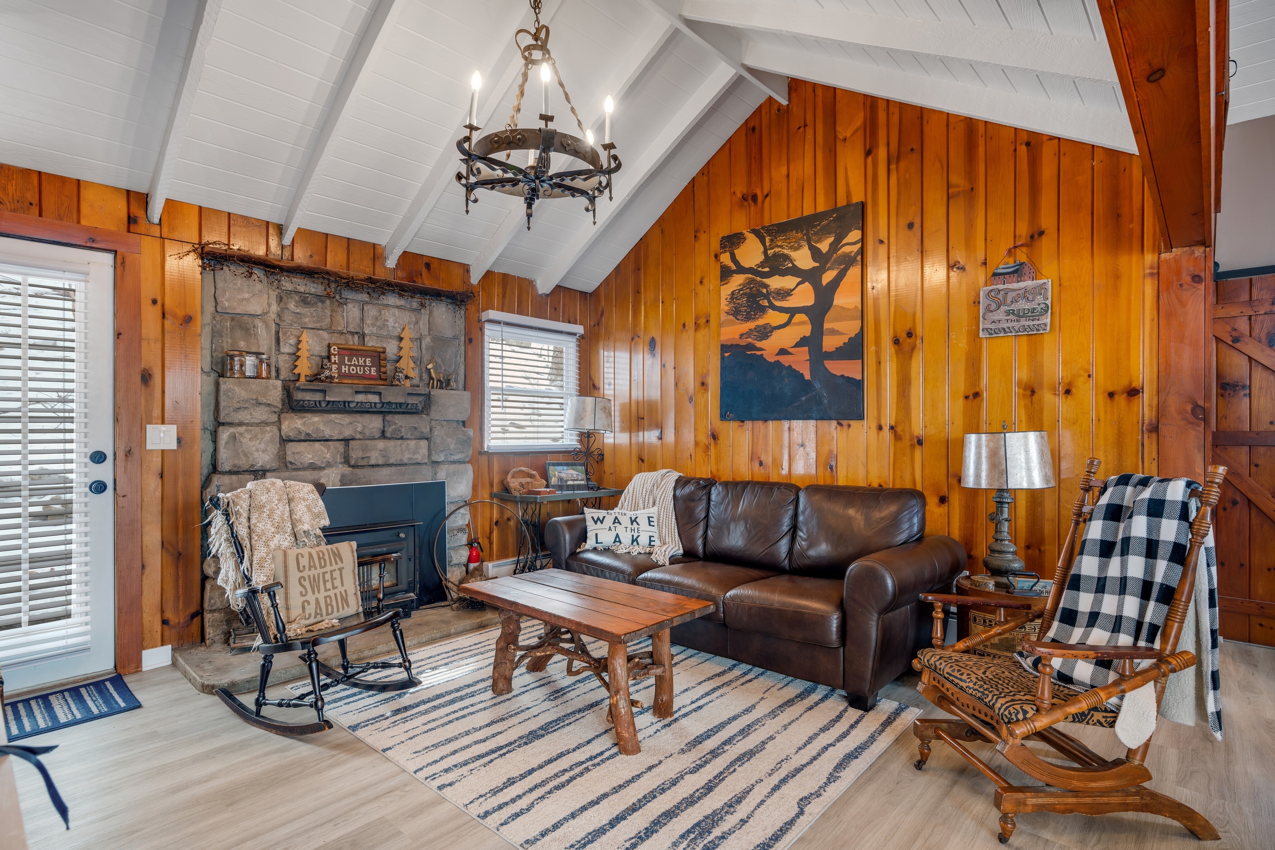 49 Lakeshore Drive Northwest 