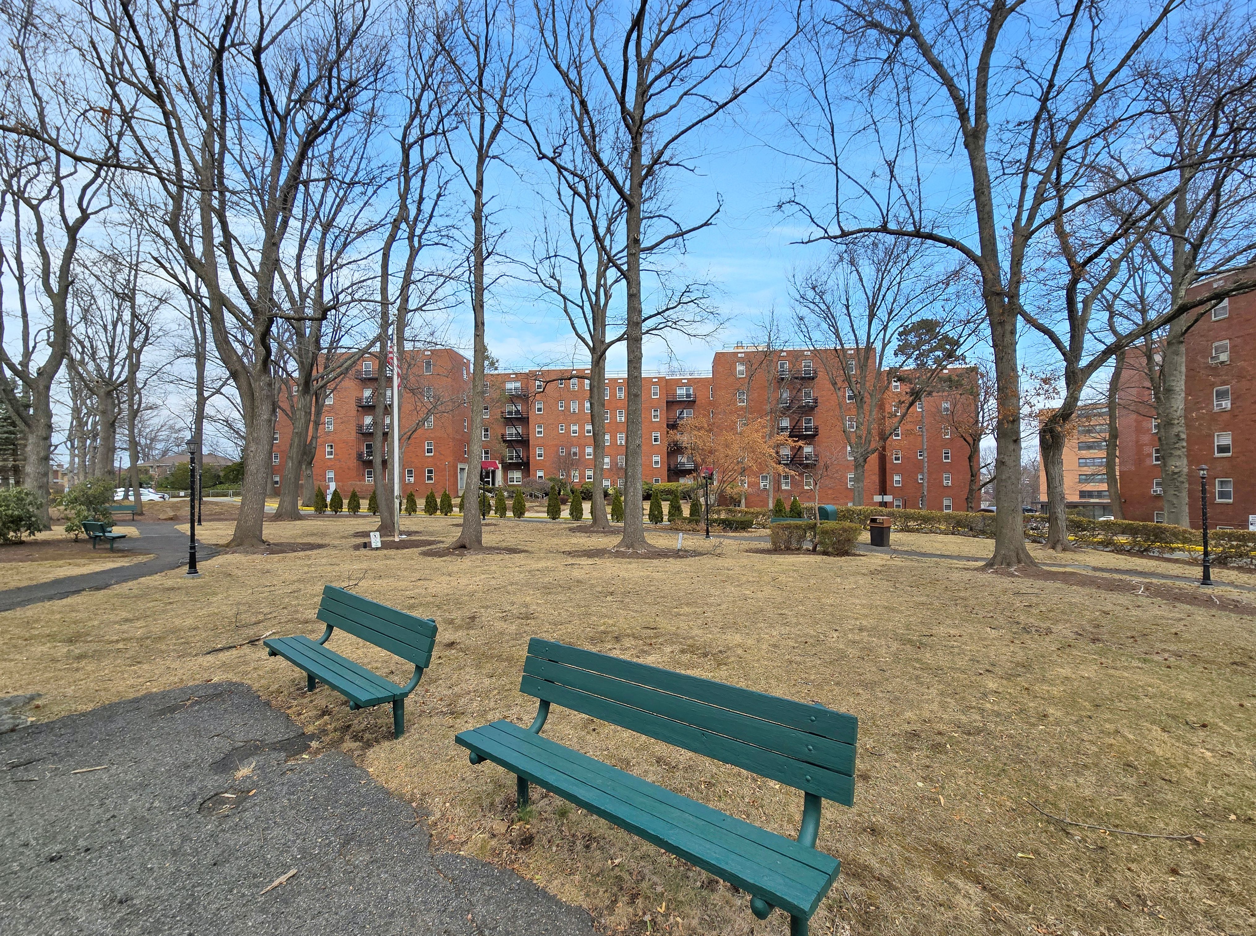 2350 Linwood Avenue #5B 
