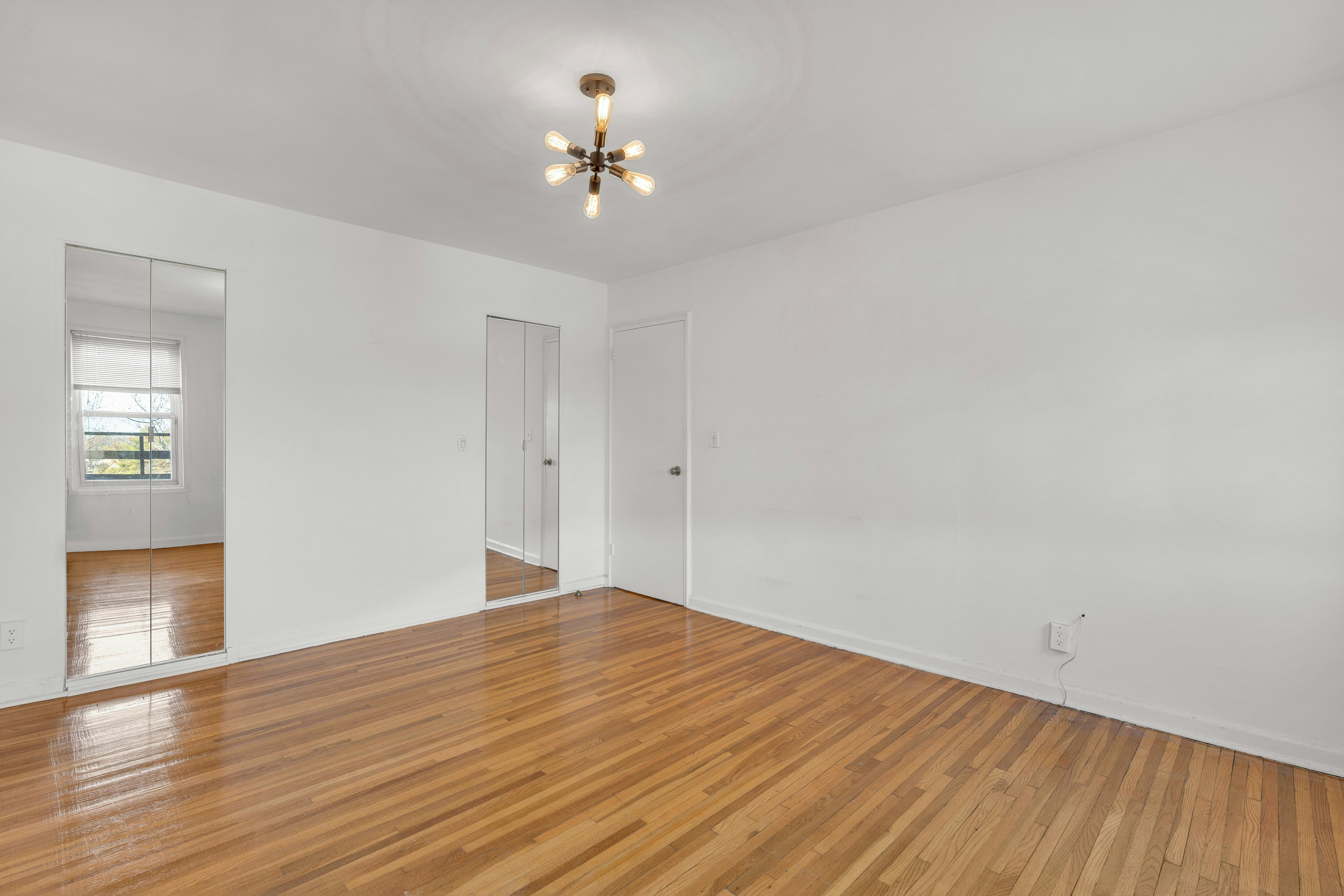 2350 Linwood Avenue #5B 