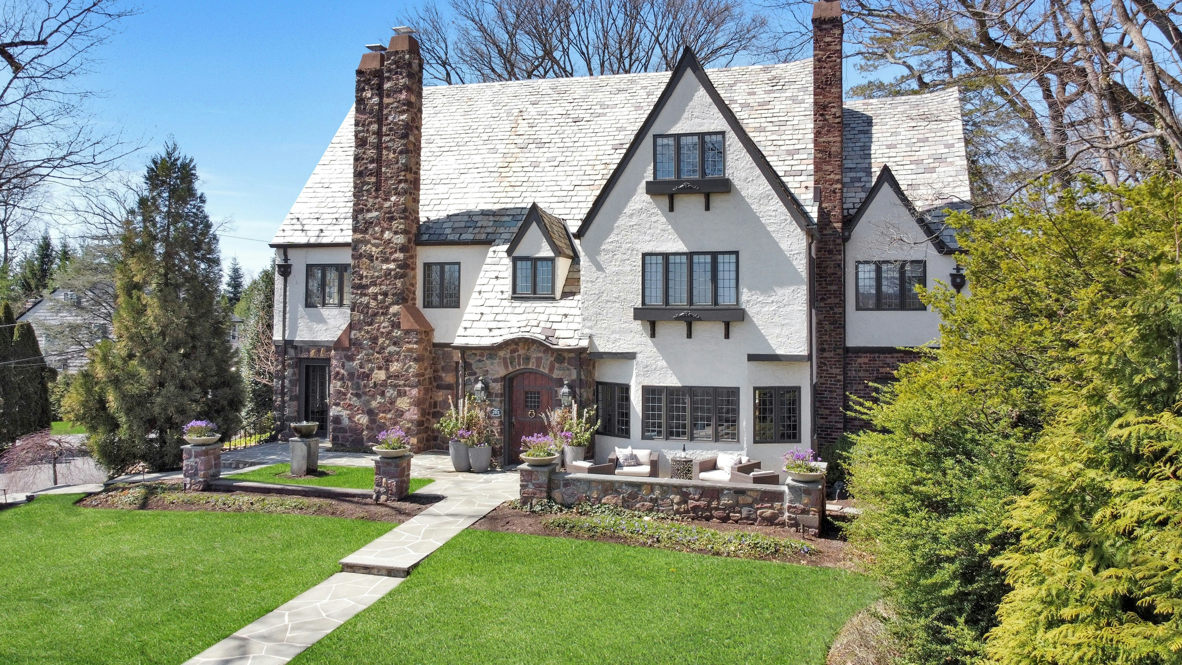 202 Crest Road 