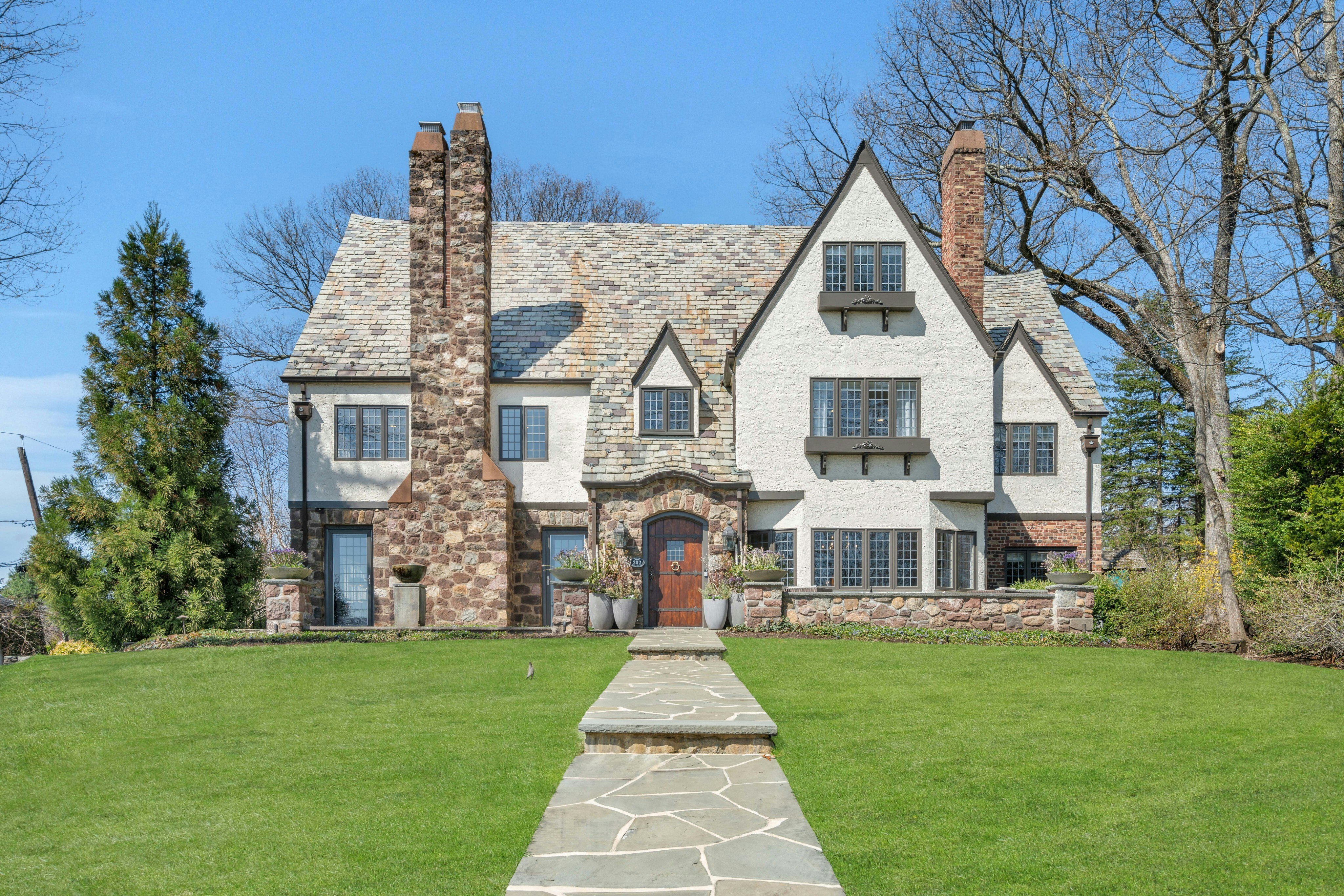 202 Crest Road 