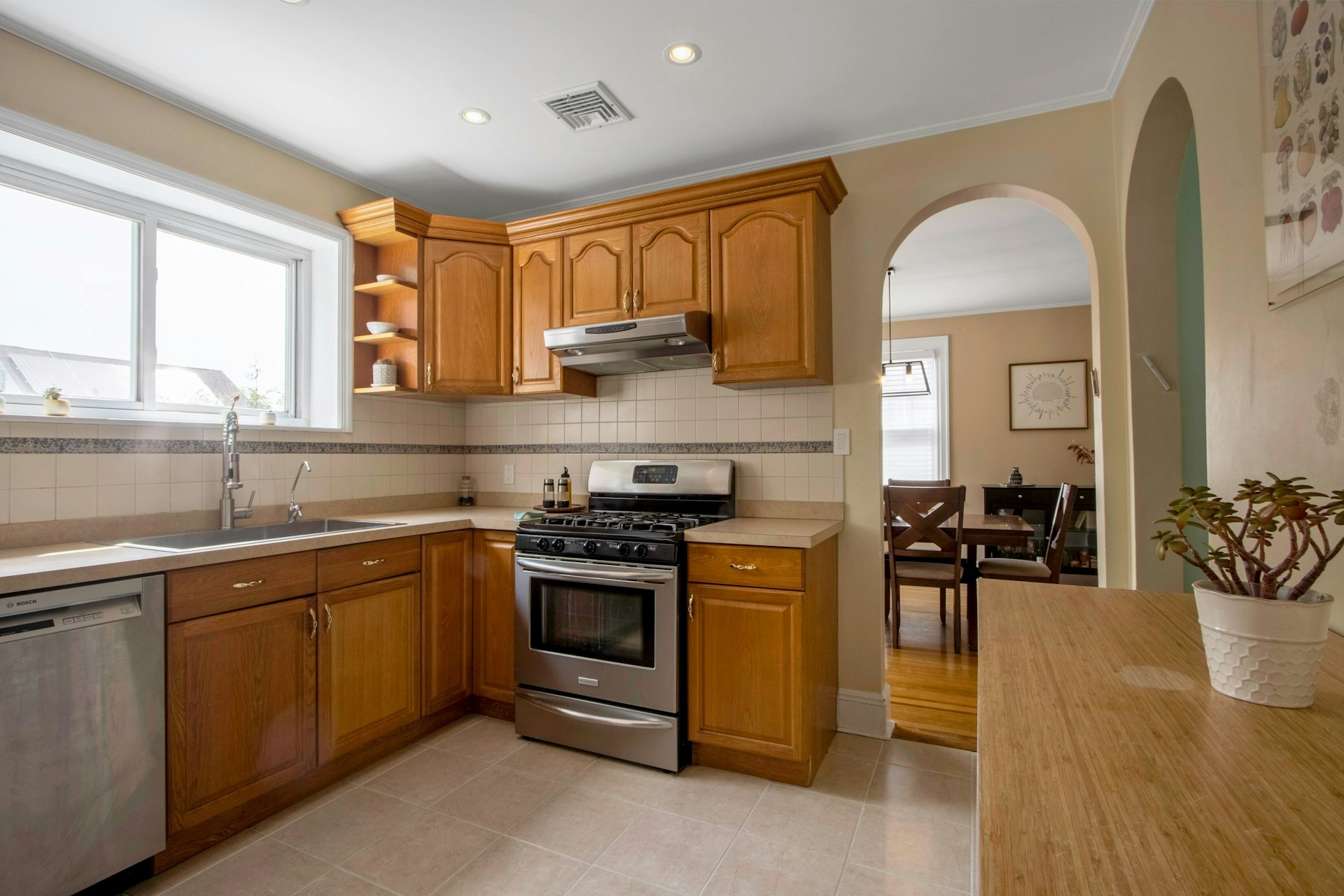 425 Mountain View