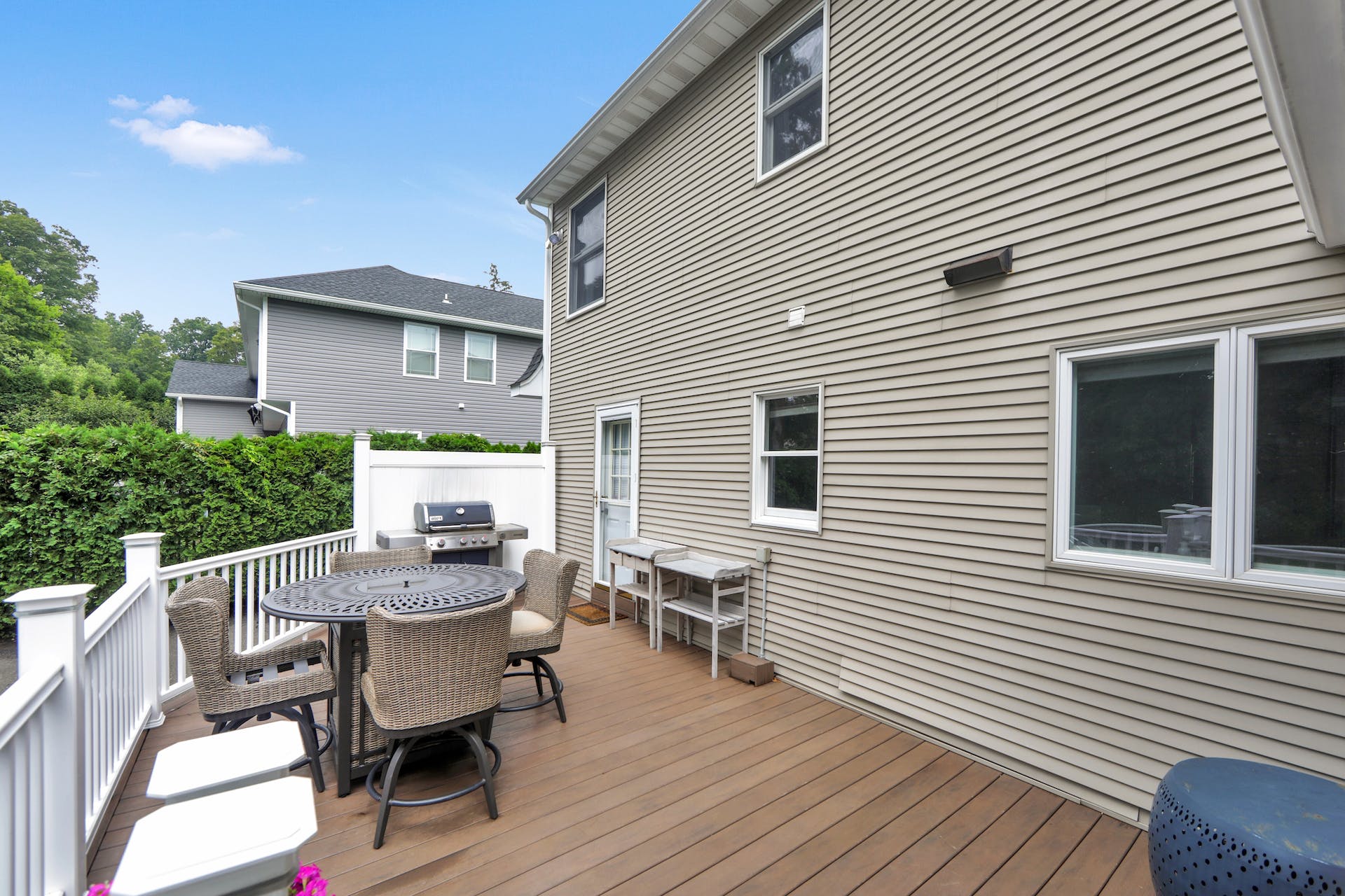 983 Pines Terrace 