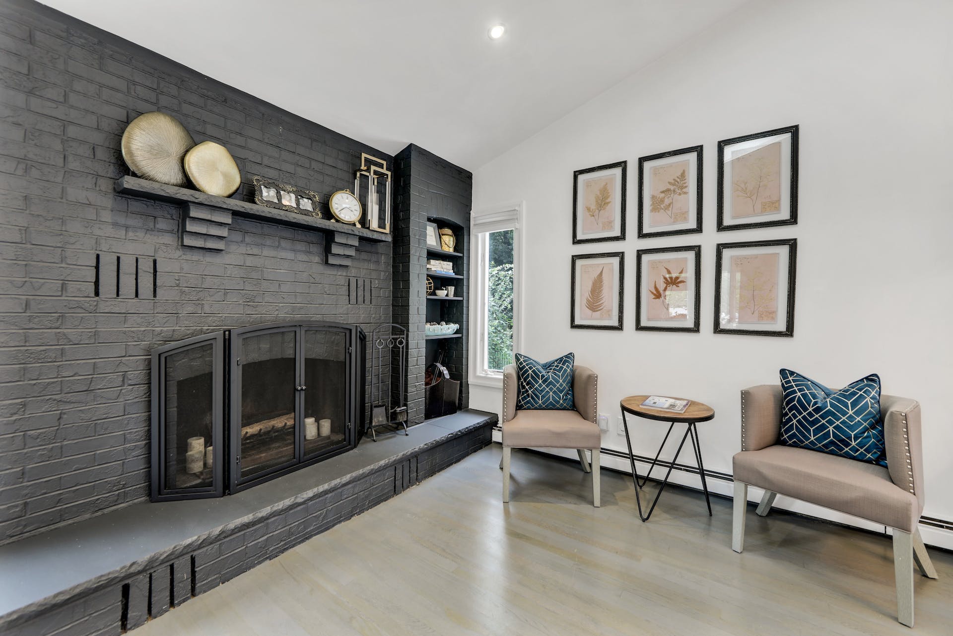 983 Pines Terrace 