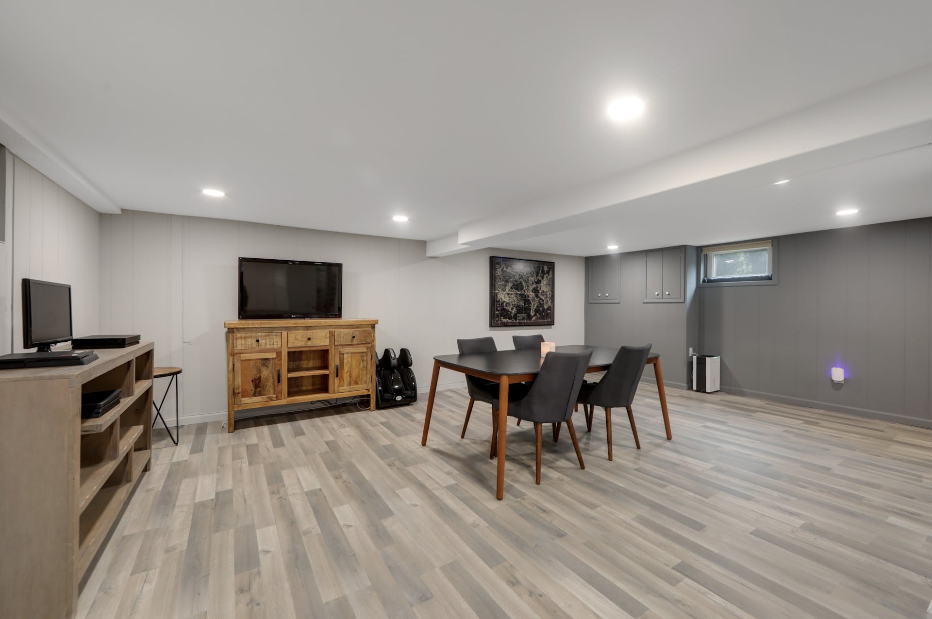 983 Pines Terrace 