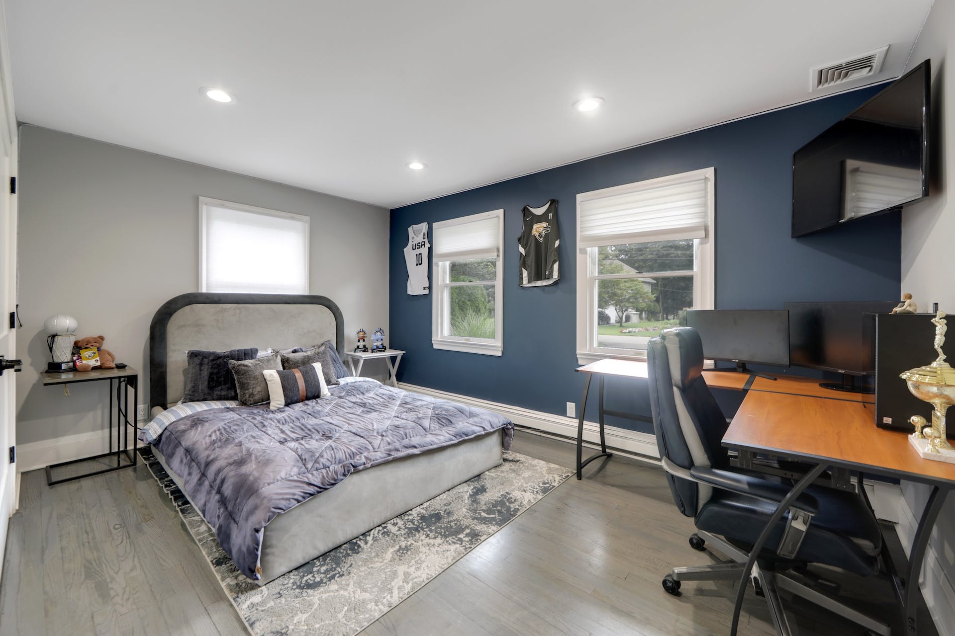 983 Pines Terrace 