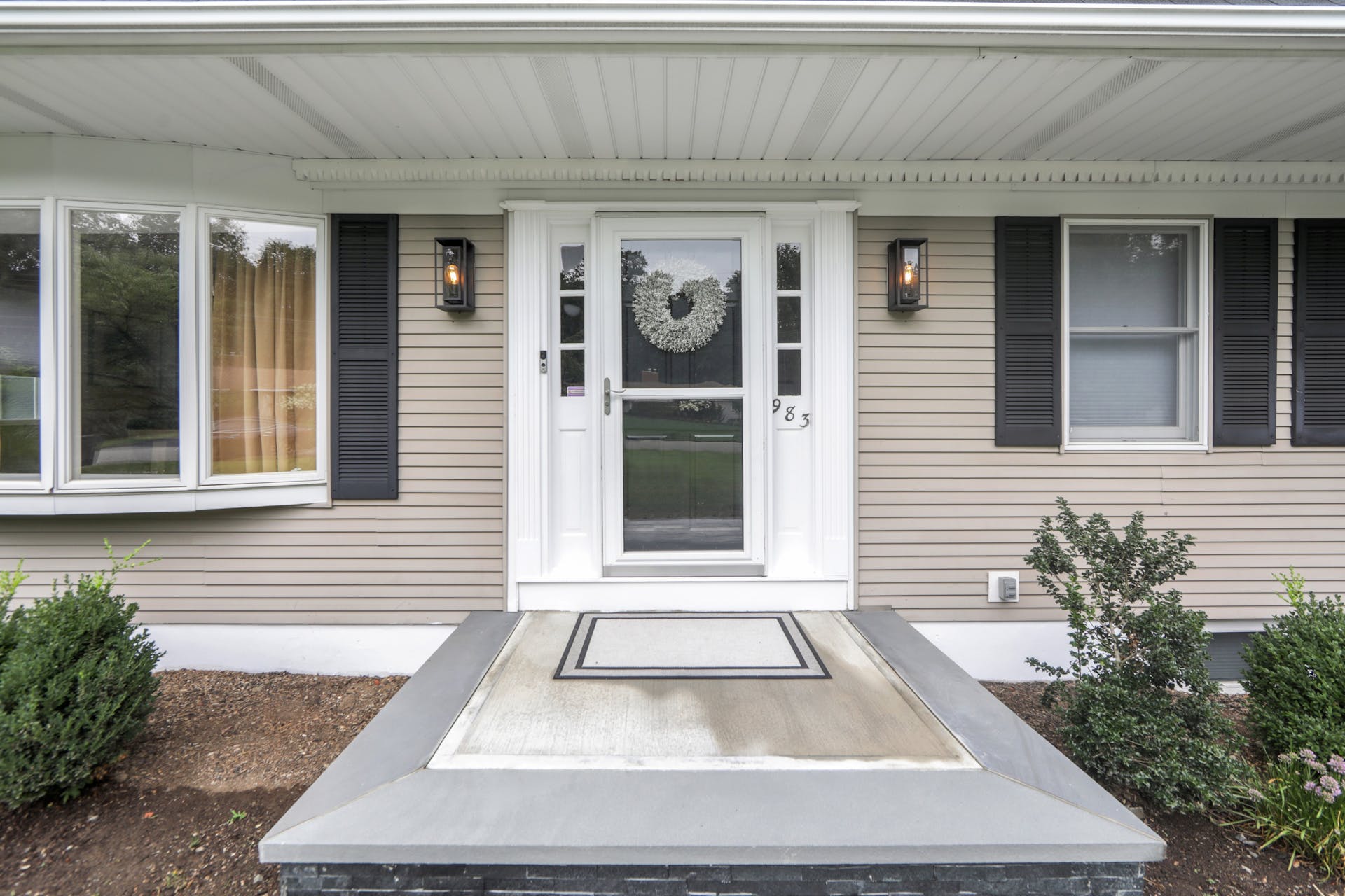 983 Pines Terrace 