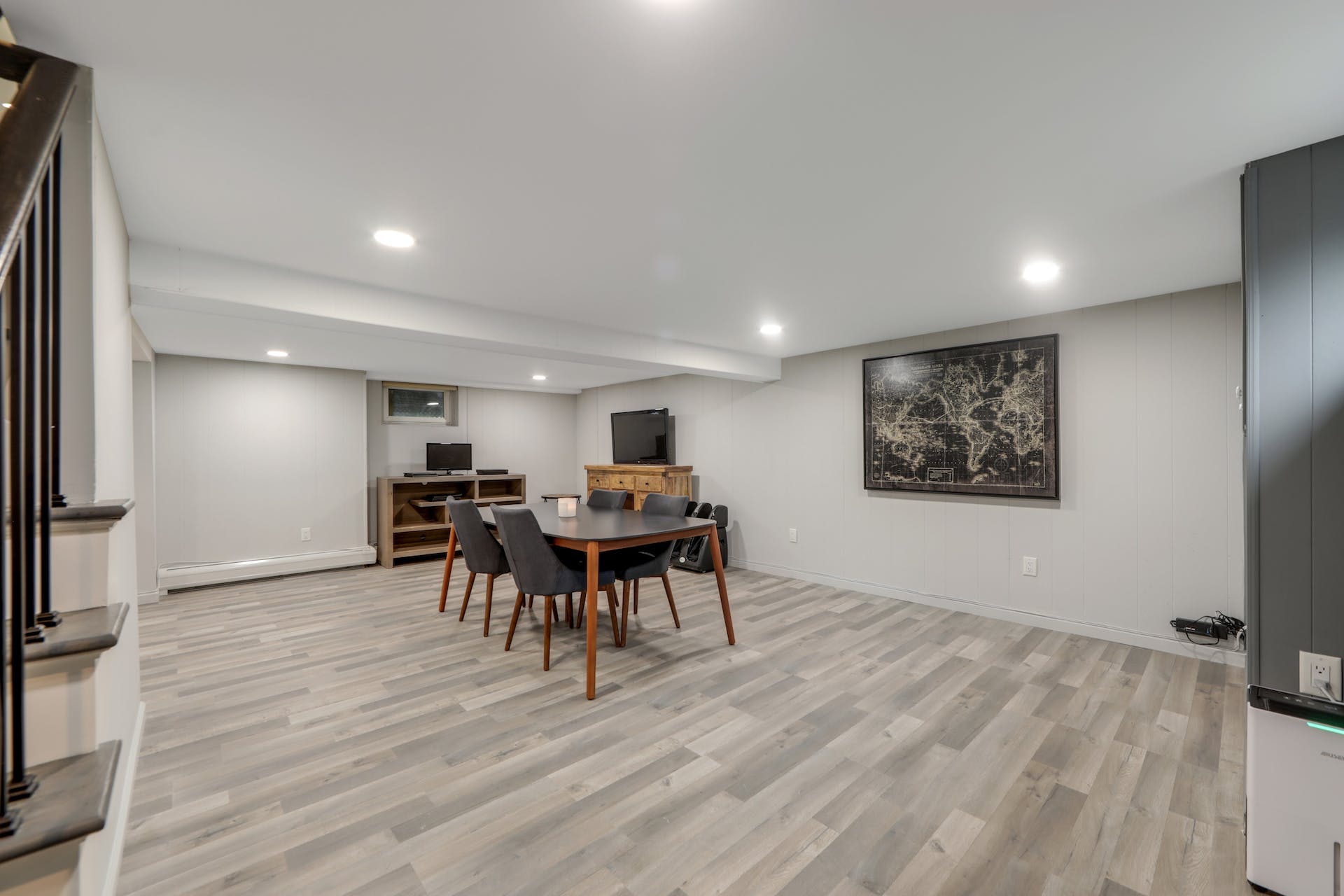 983 Pines Terrace 