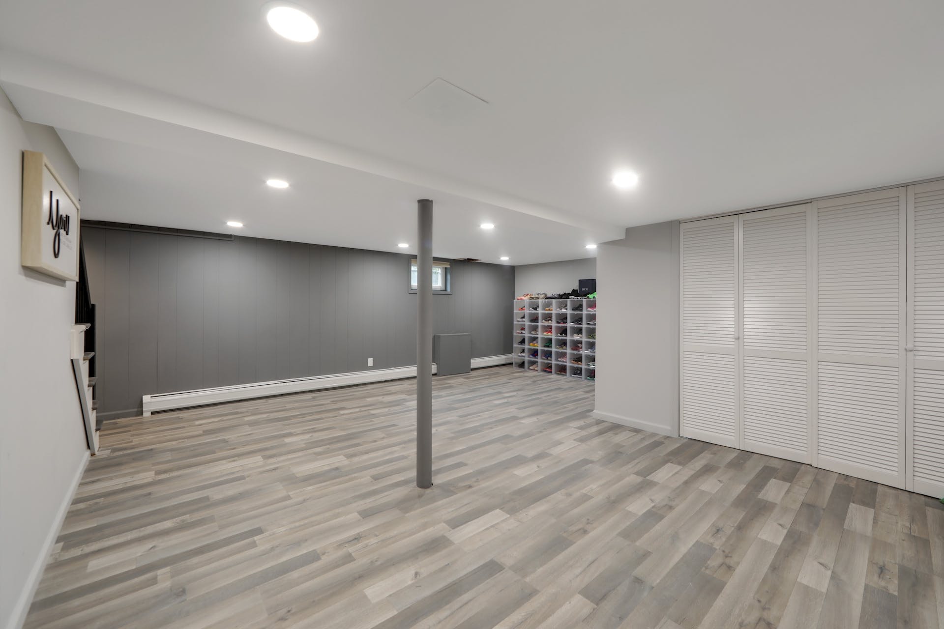 983 Pines Terrace 