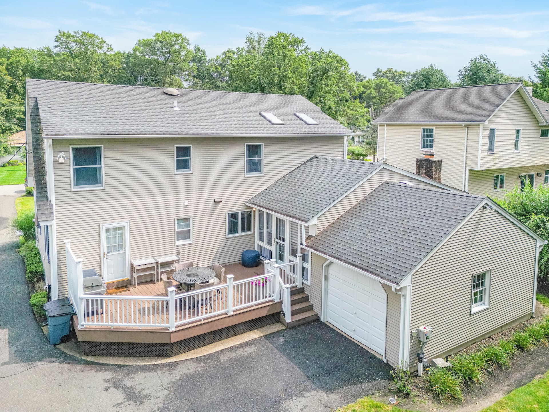 983 Pines Terrace 