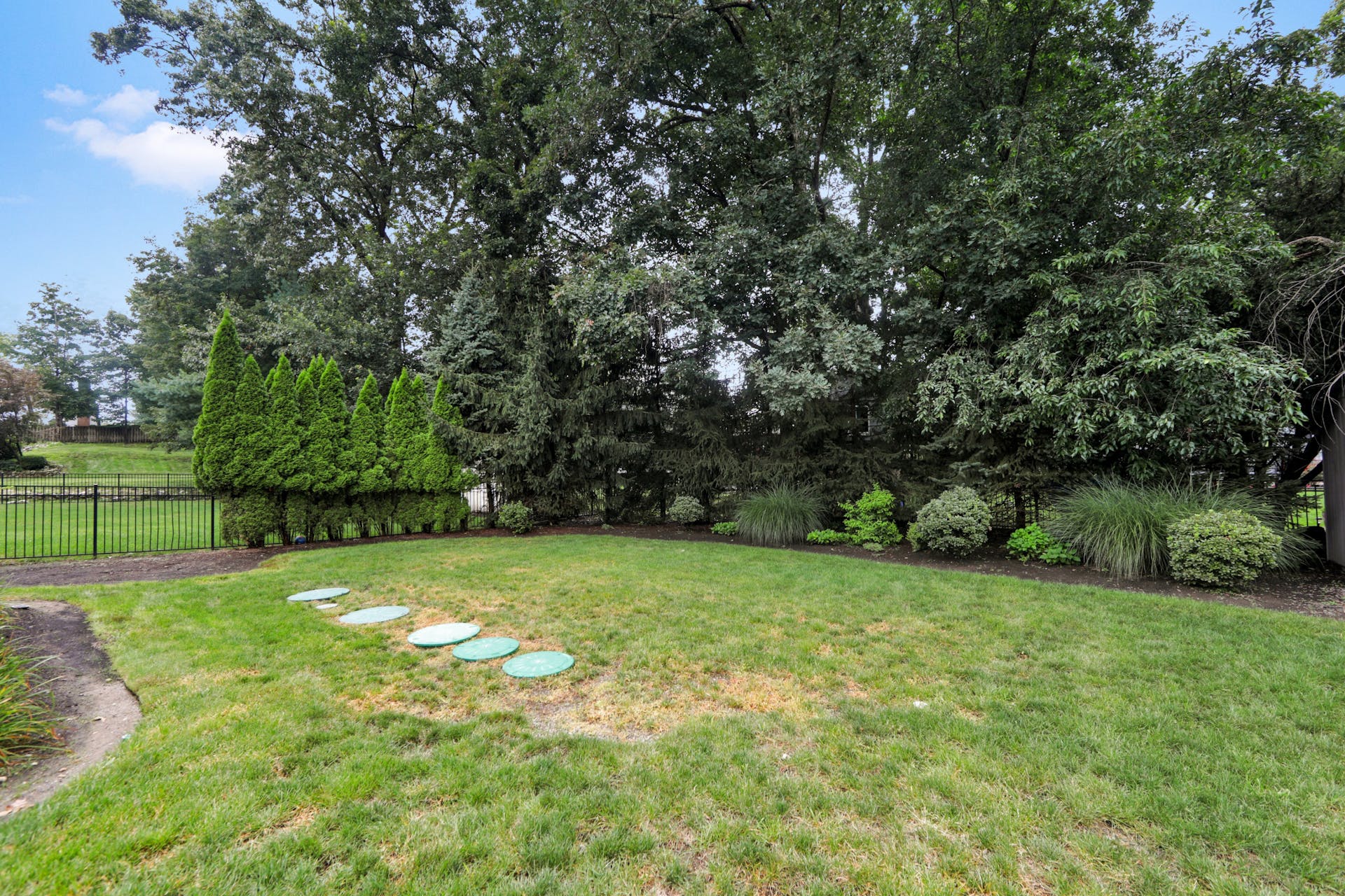 983 Pines Terrace 