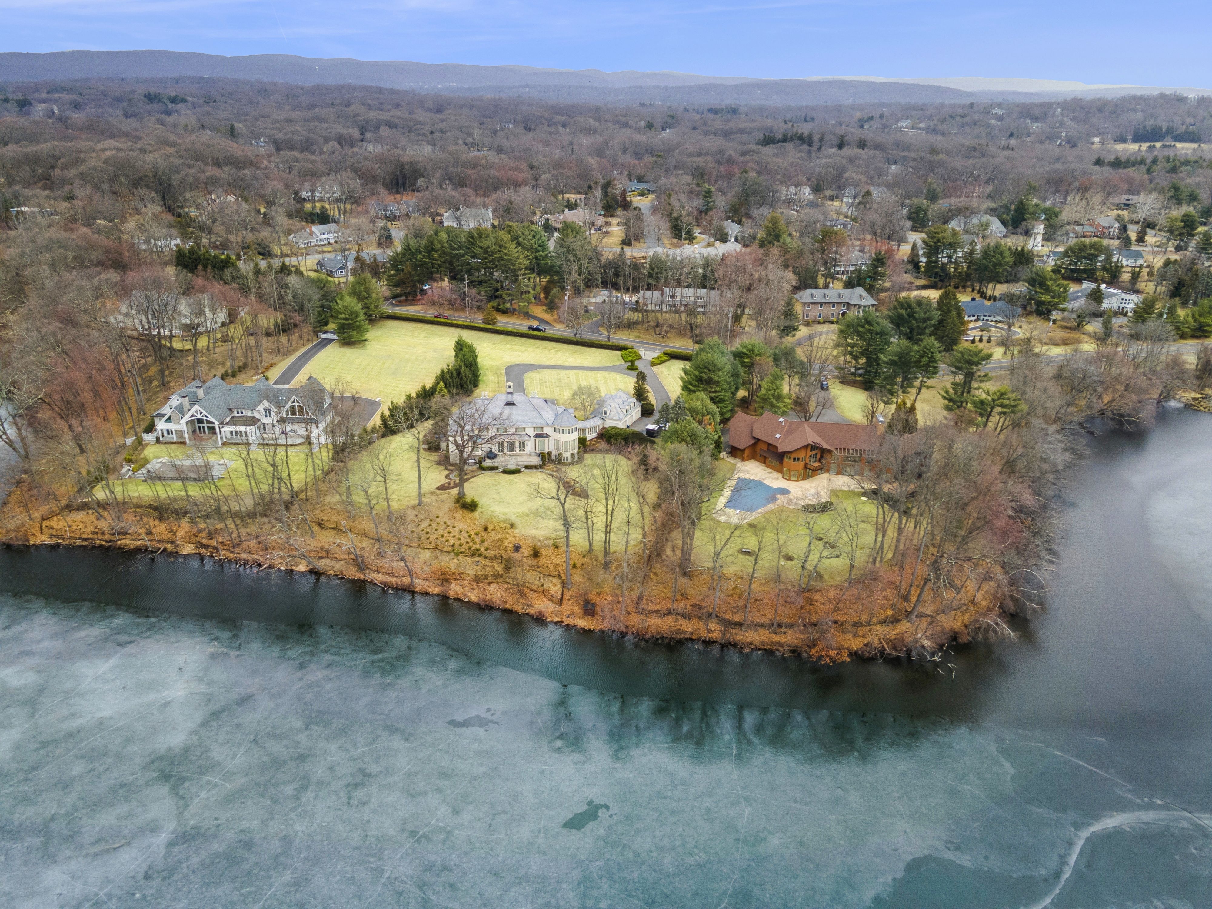 910 Franklin Lake Road 