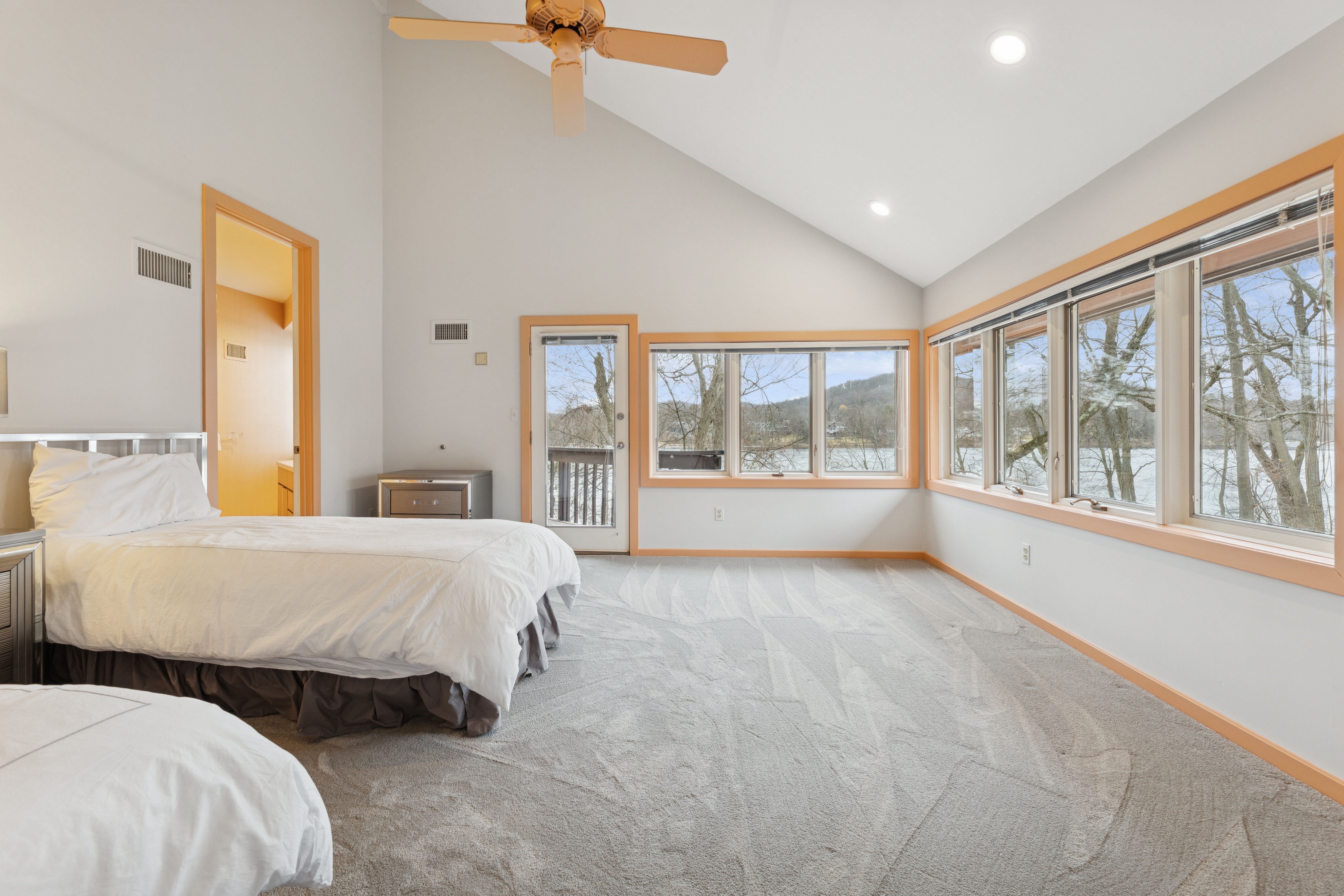 910 Franklin Lake Road 