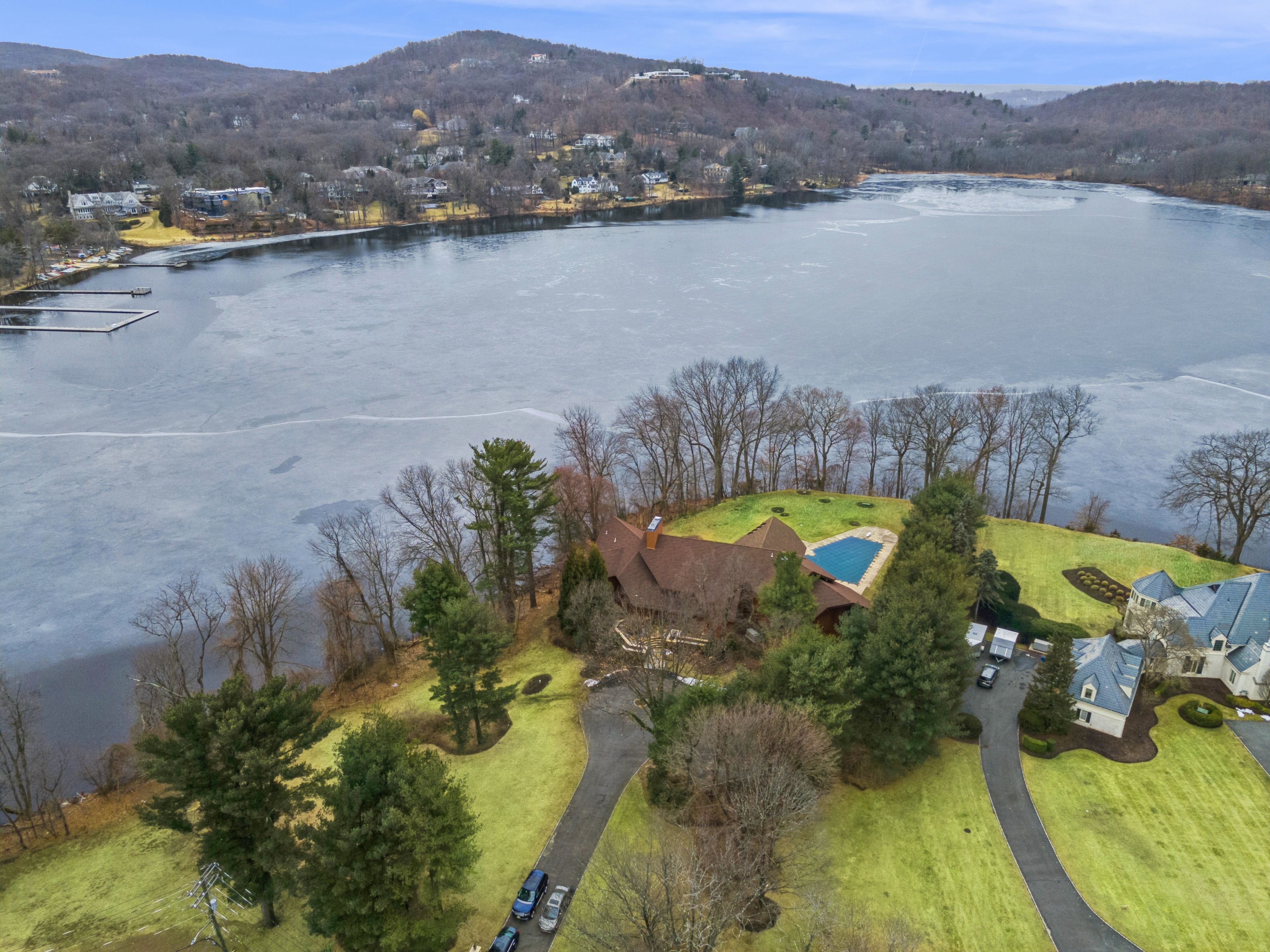 910 Franklin Lake Road 