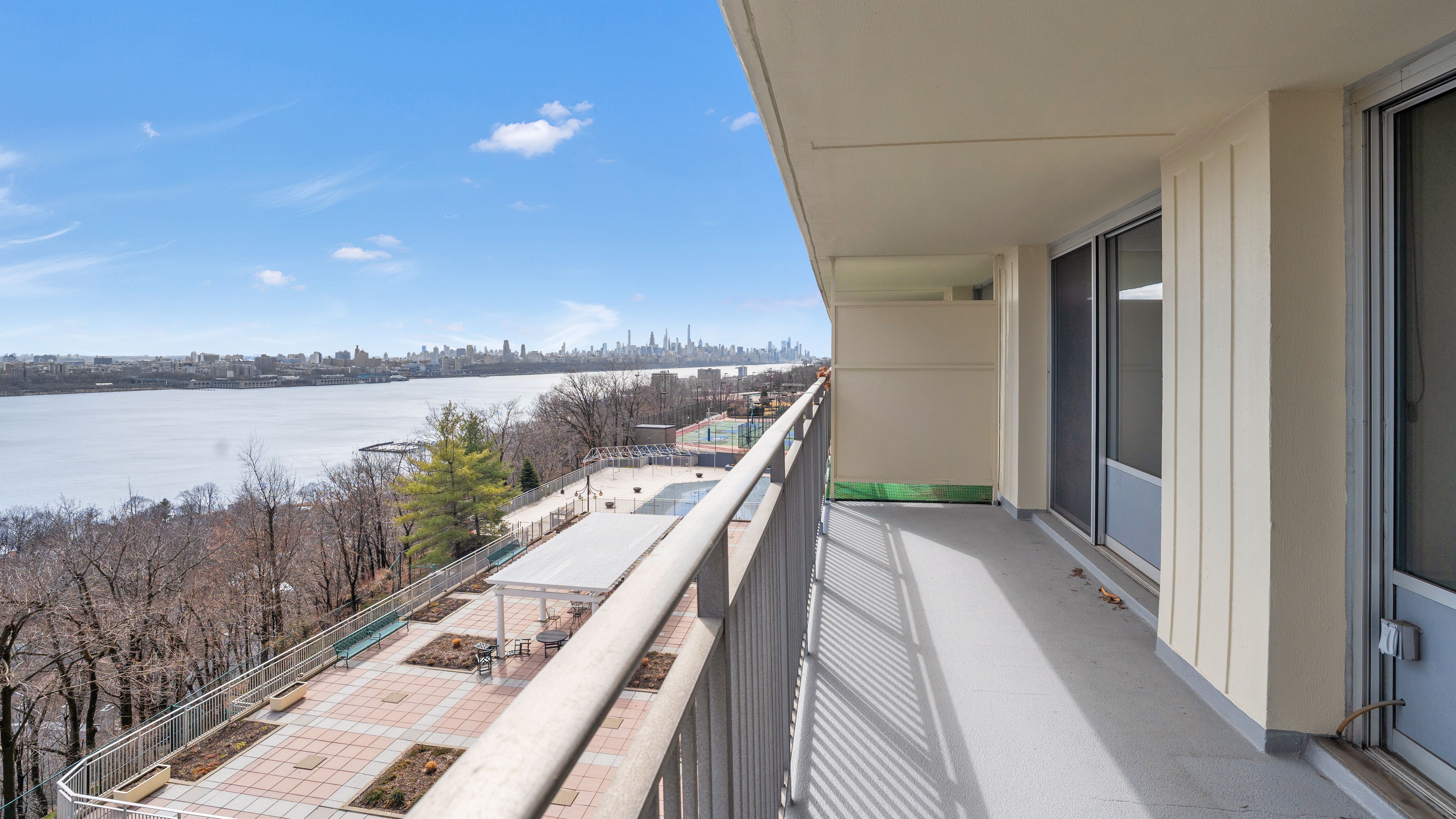 1530 Palisade Avenue 3B 