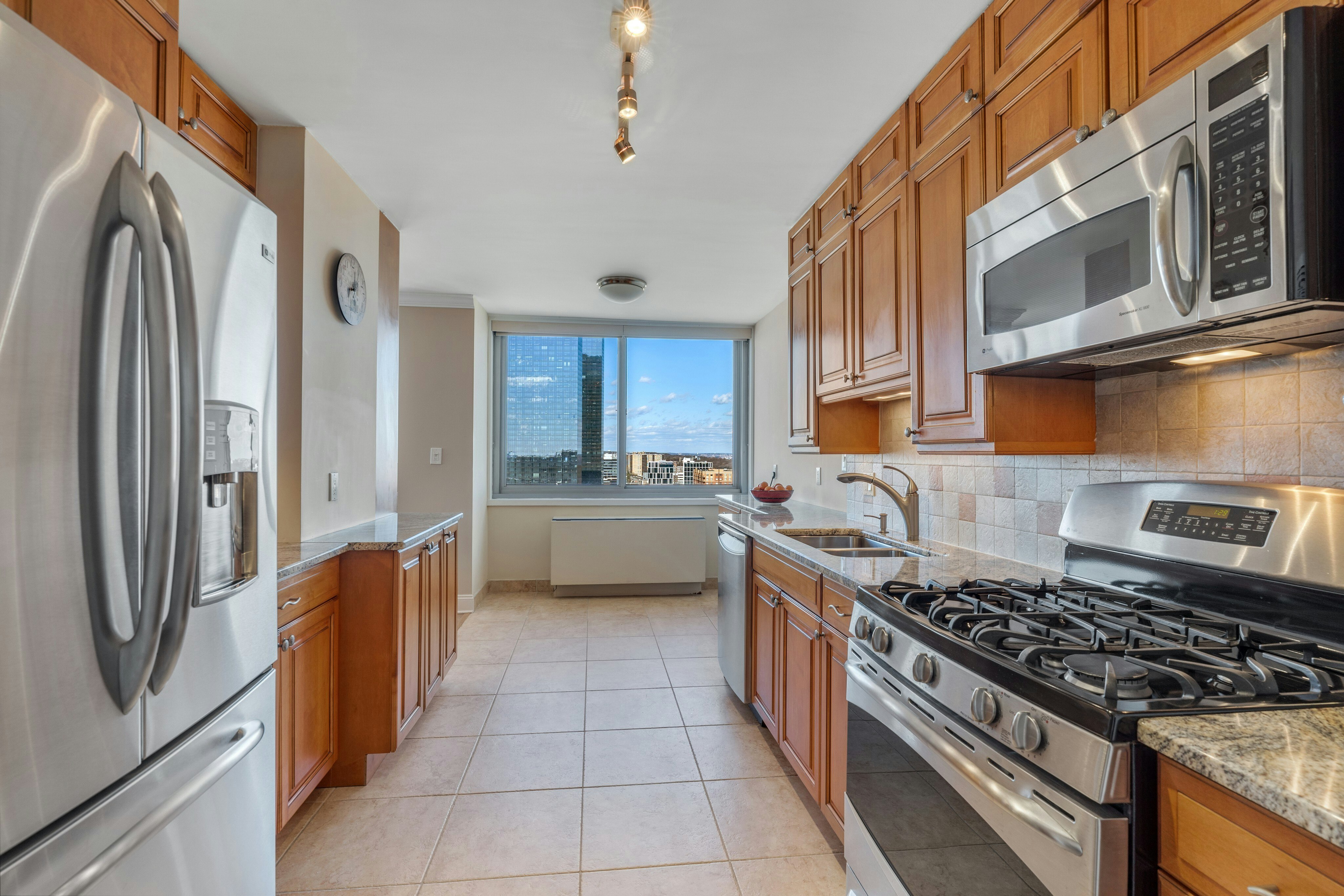 1600 Parker Avenue 19B 