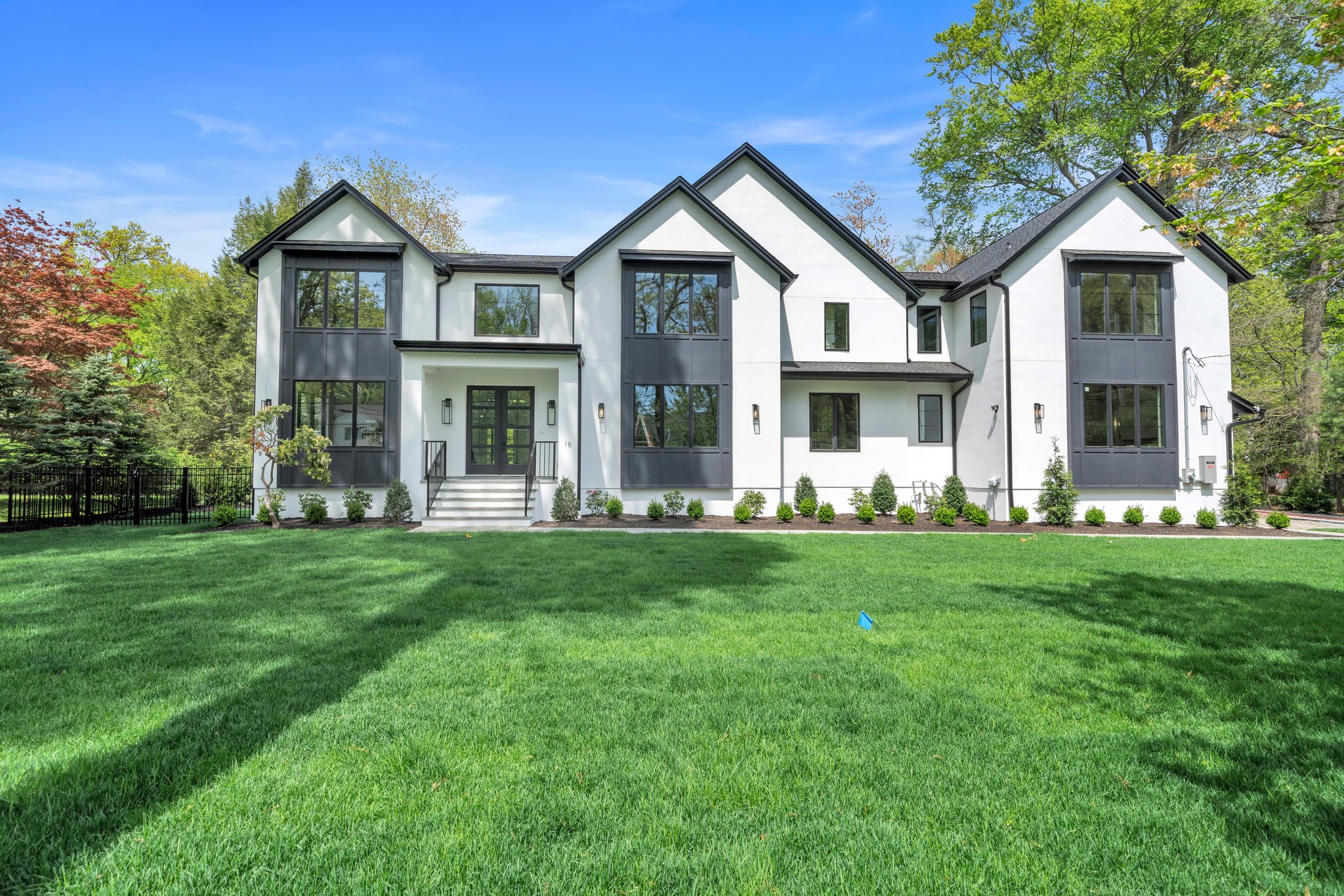 16 Donnybrook