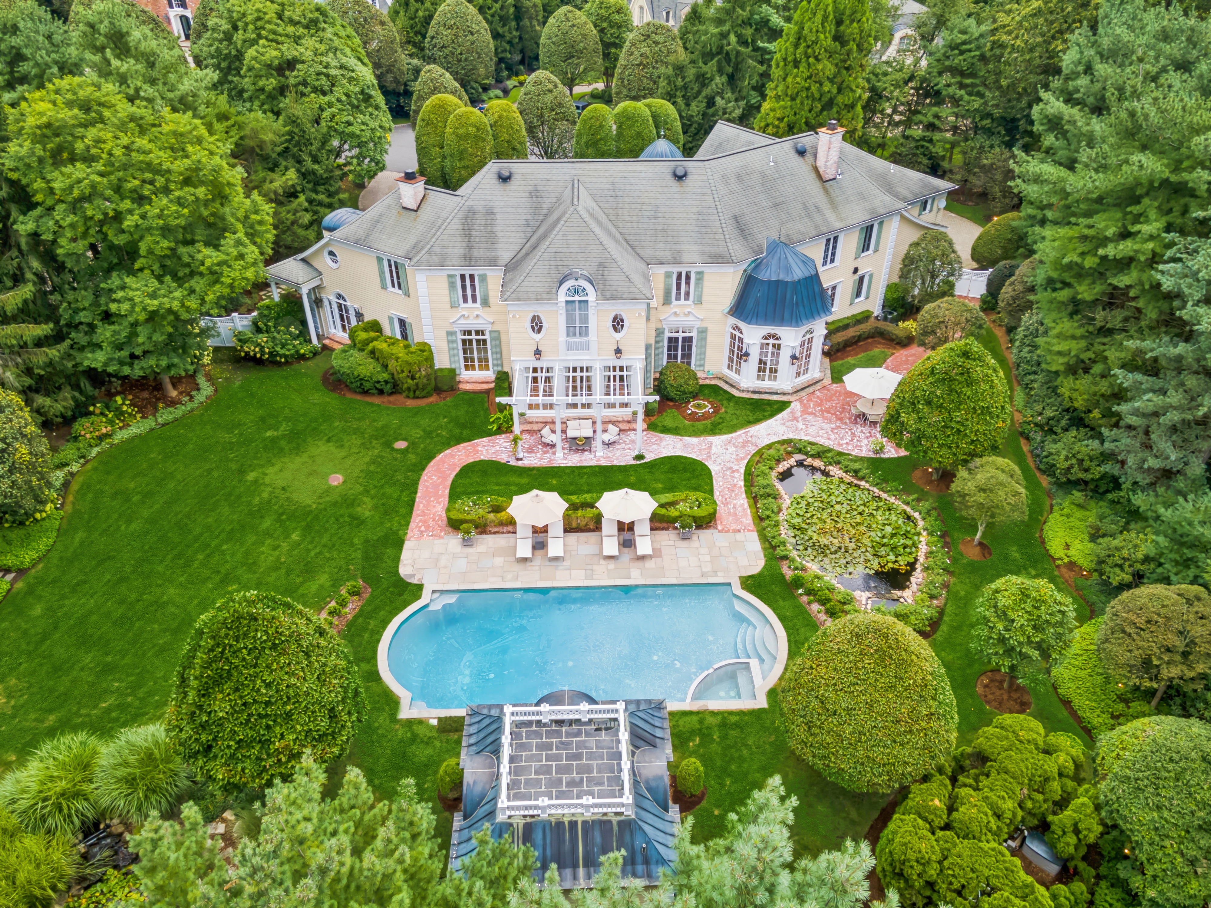 106 Greenfield Hill 