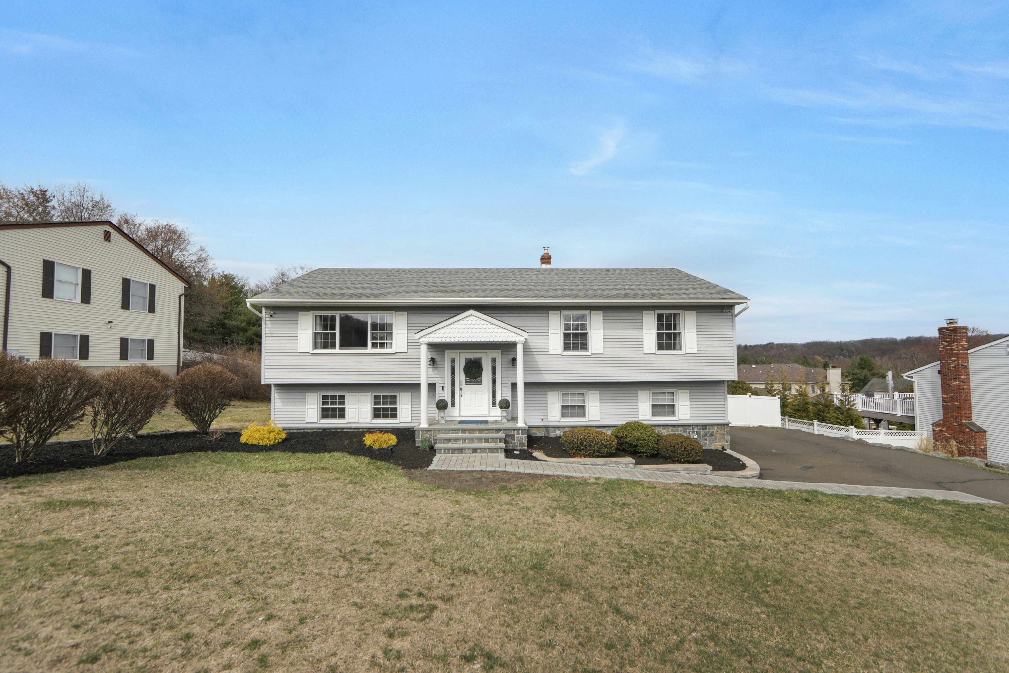 11 Melissa Drive 