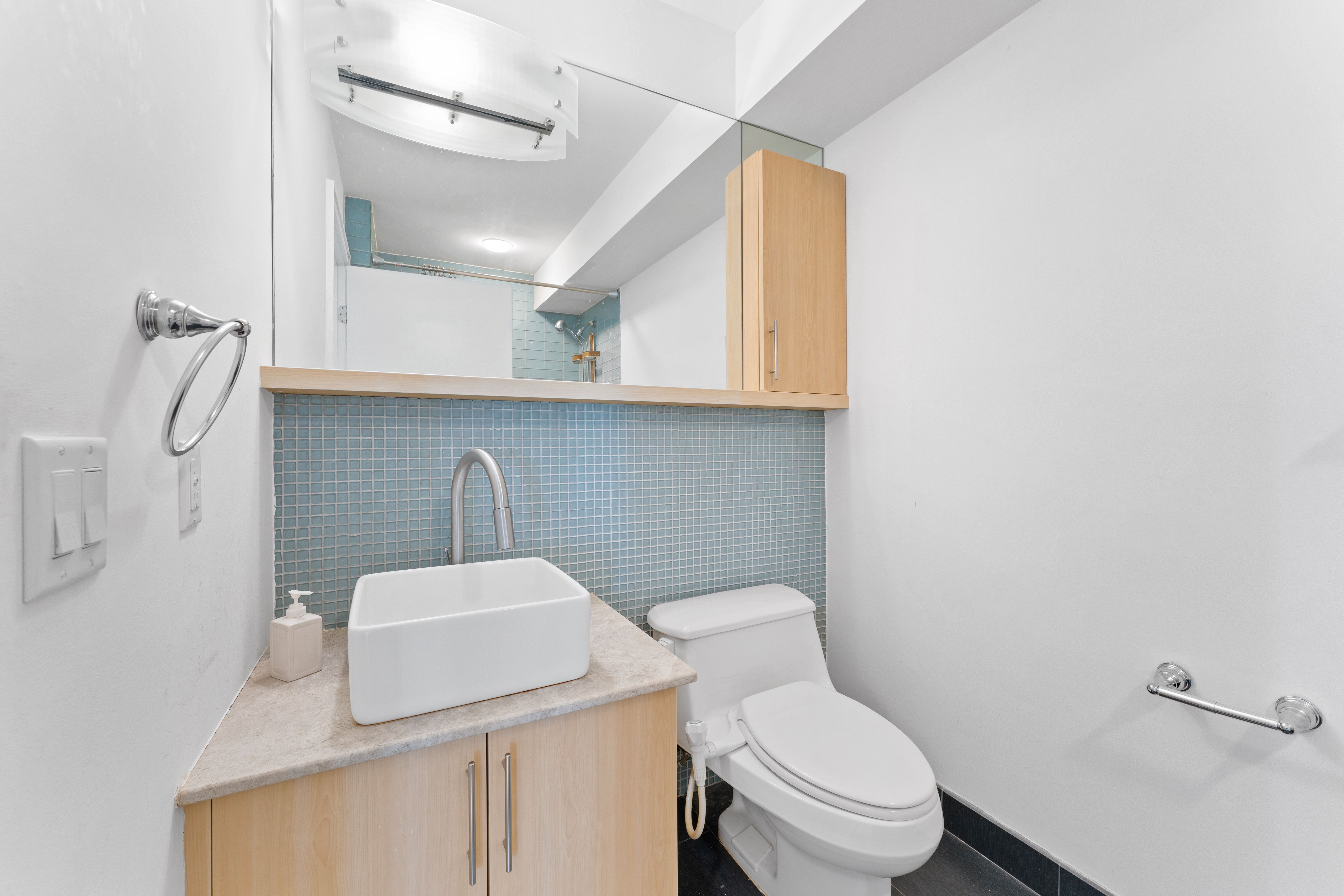 310 Cliff Ln Unit# 2C
