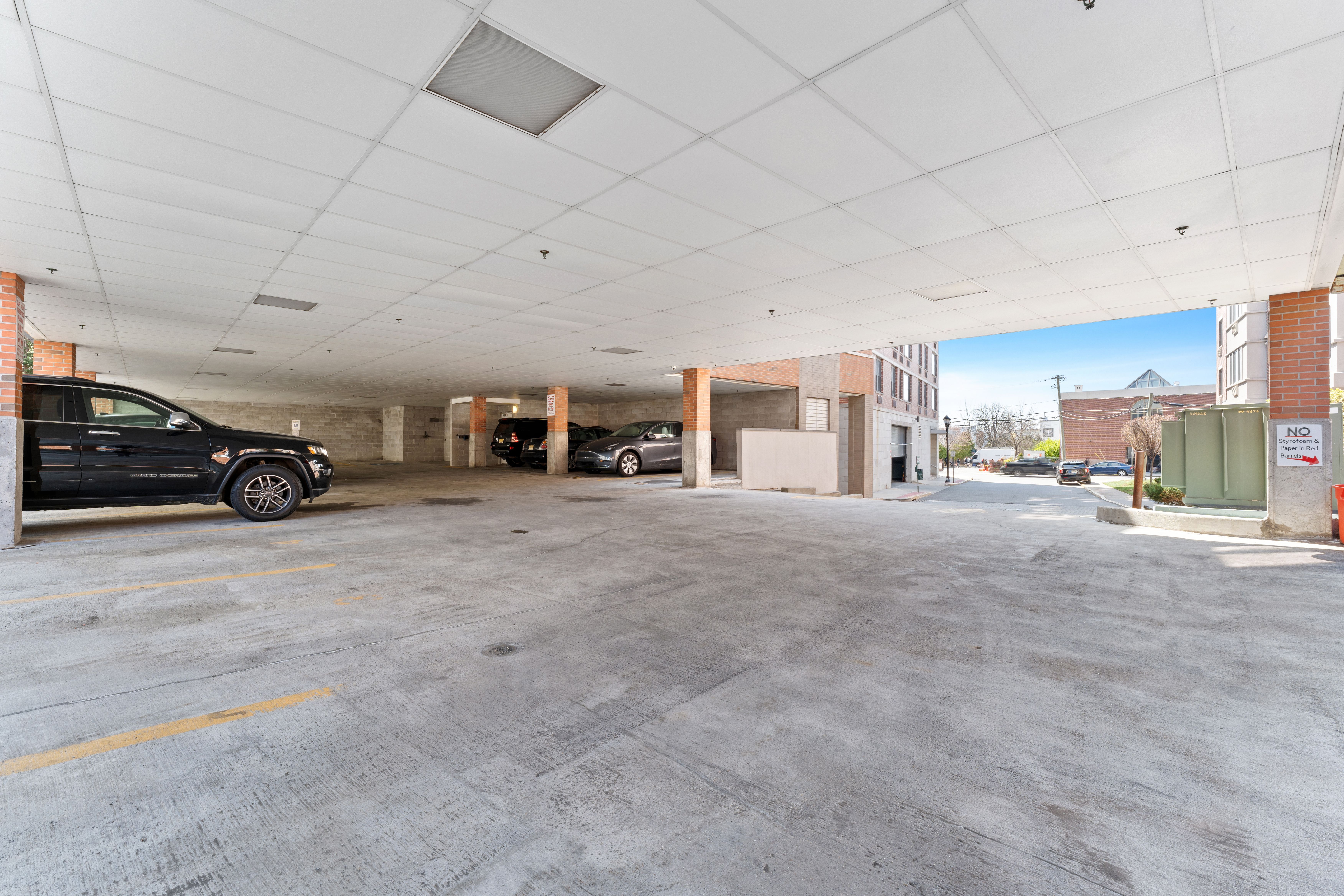 310 Cliff Ln Unit# 2C