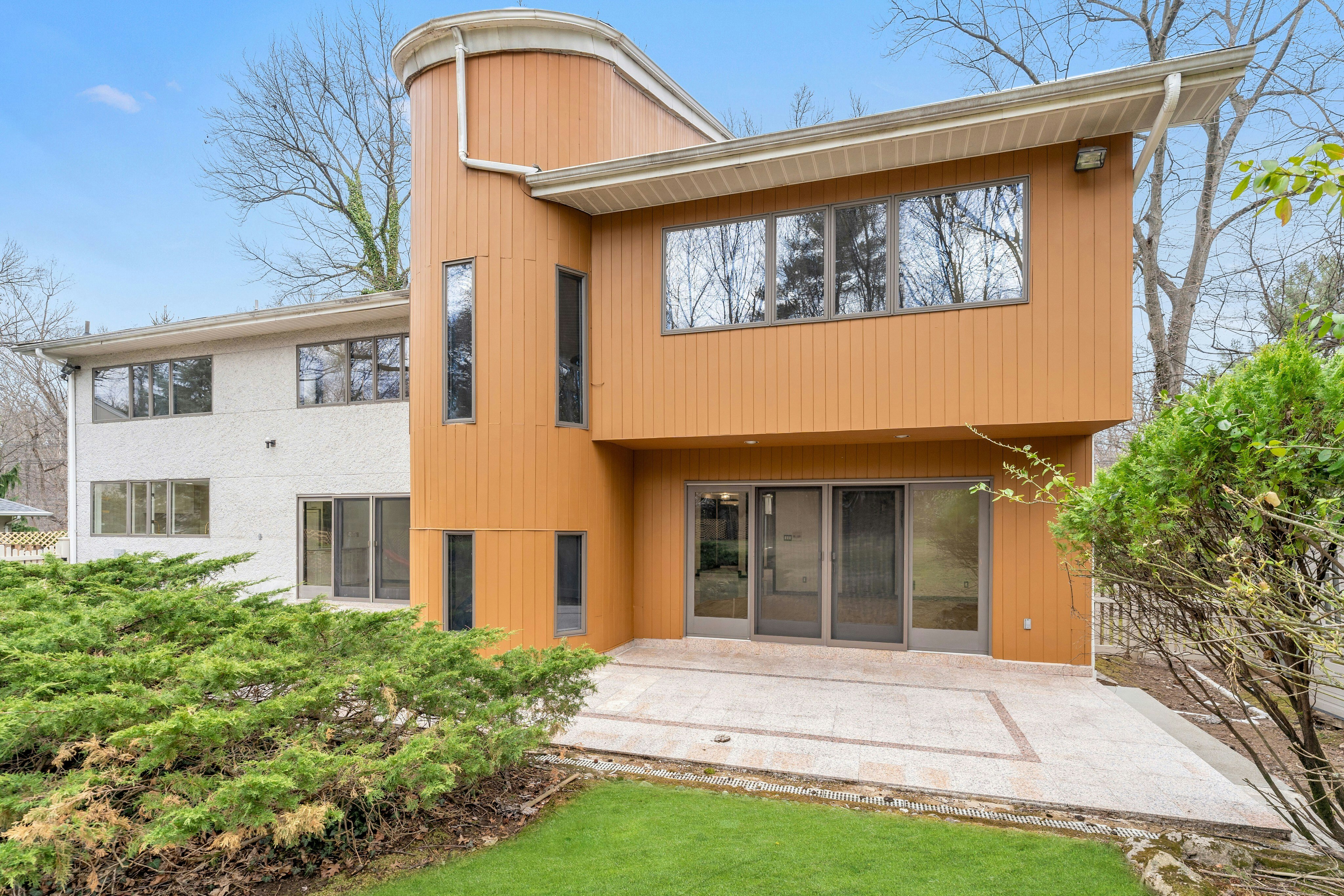 348 Jones Road 