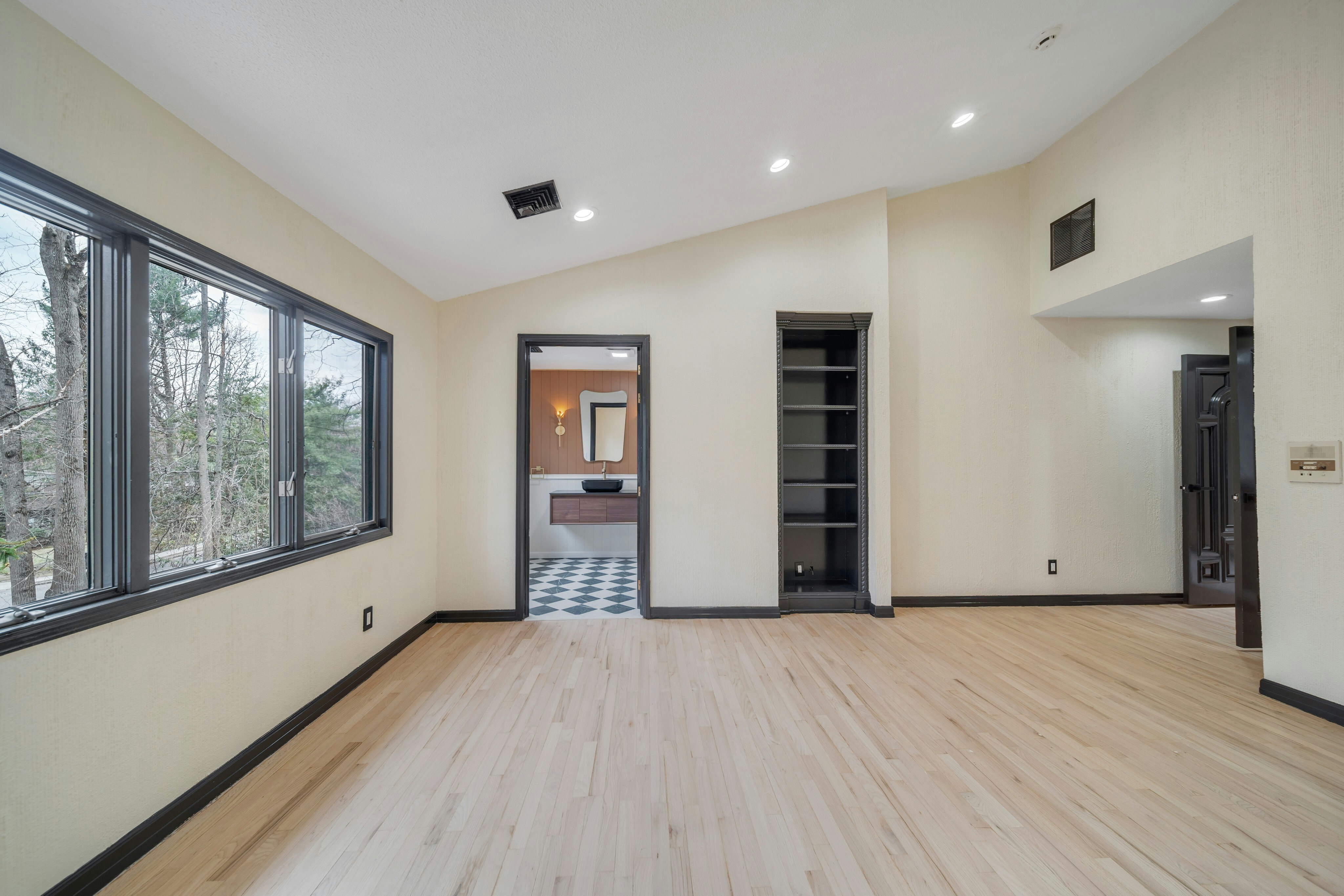 348 Jones Road 