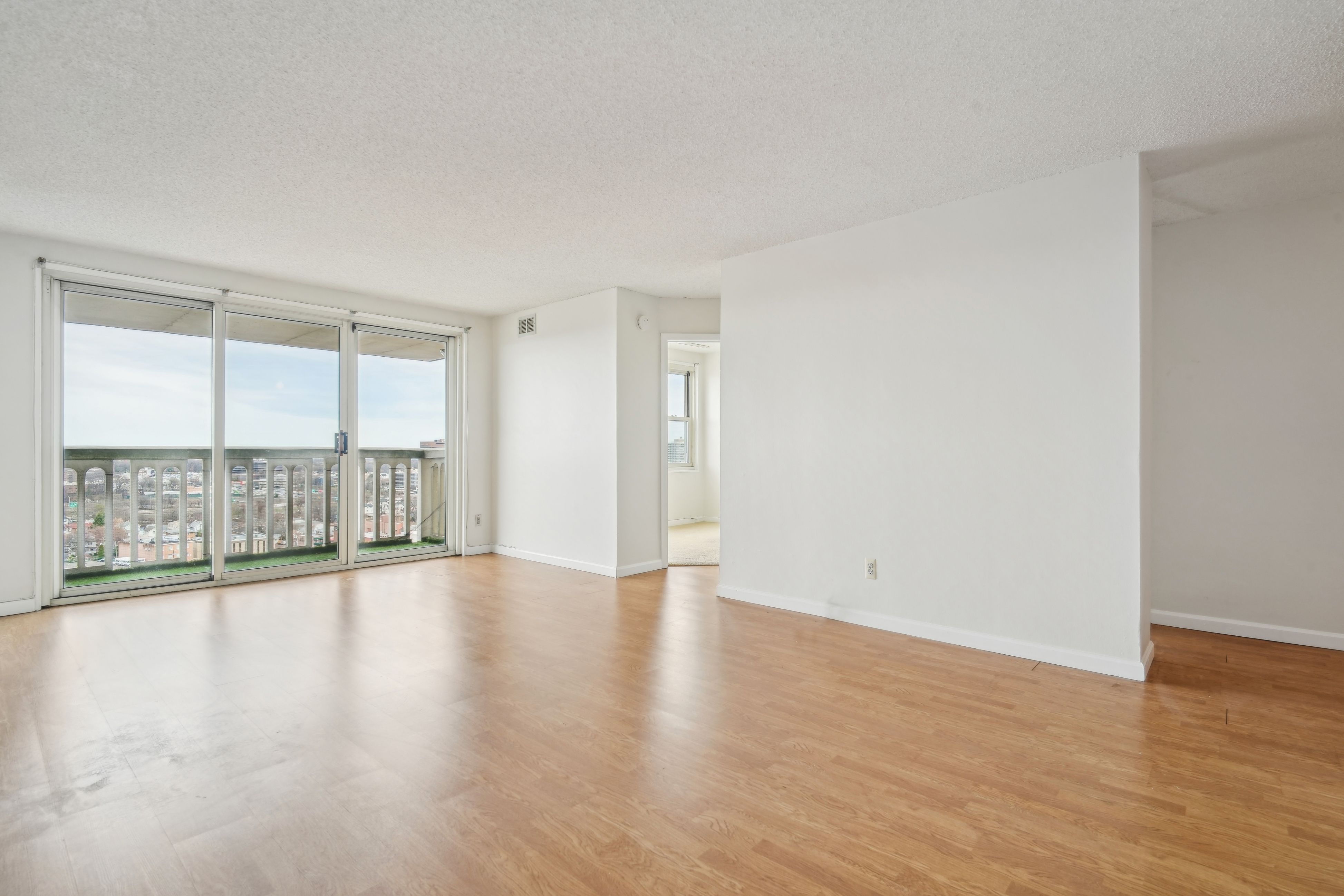 555 North Avenue 22T 