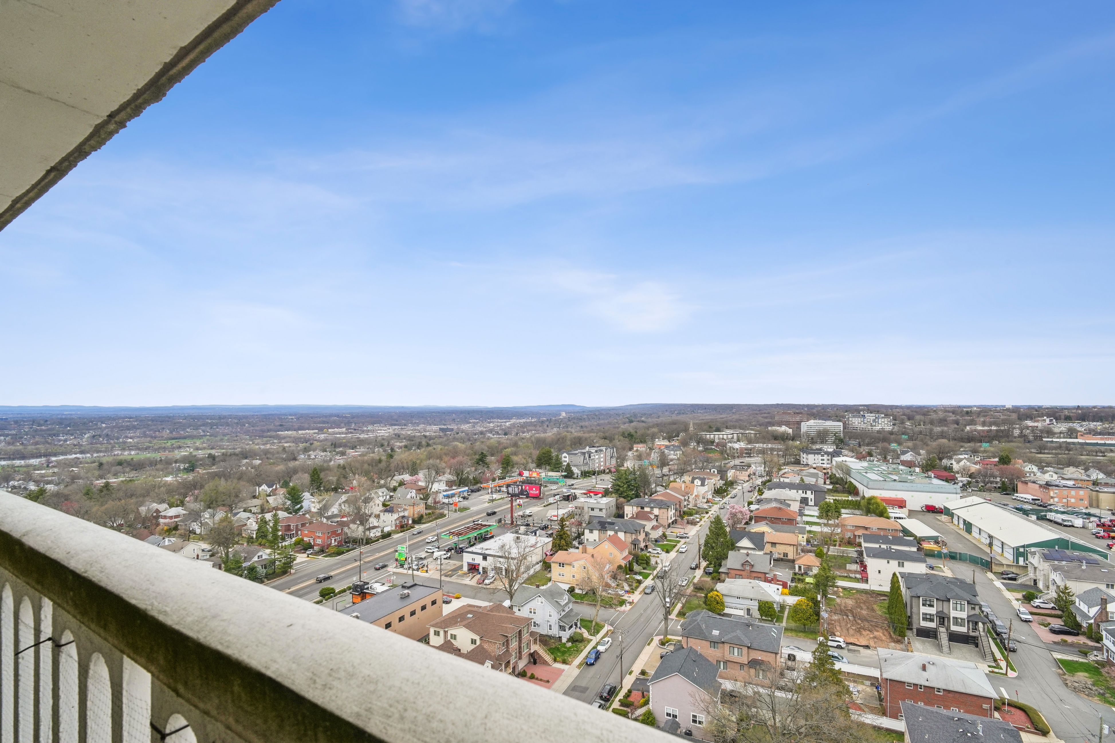 555 North Avenue 22T 