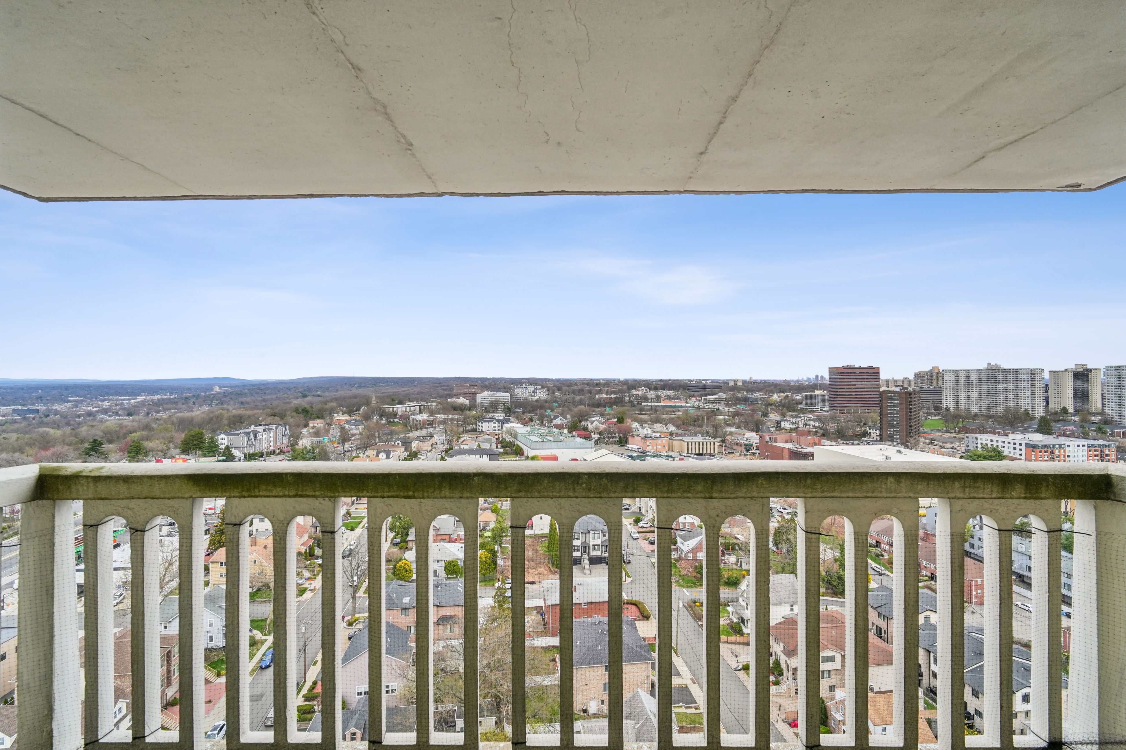 555 North Avenue 22T 