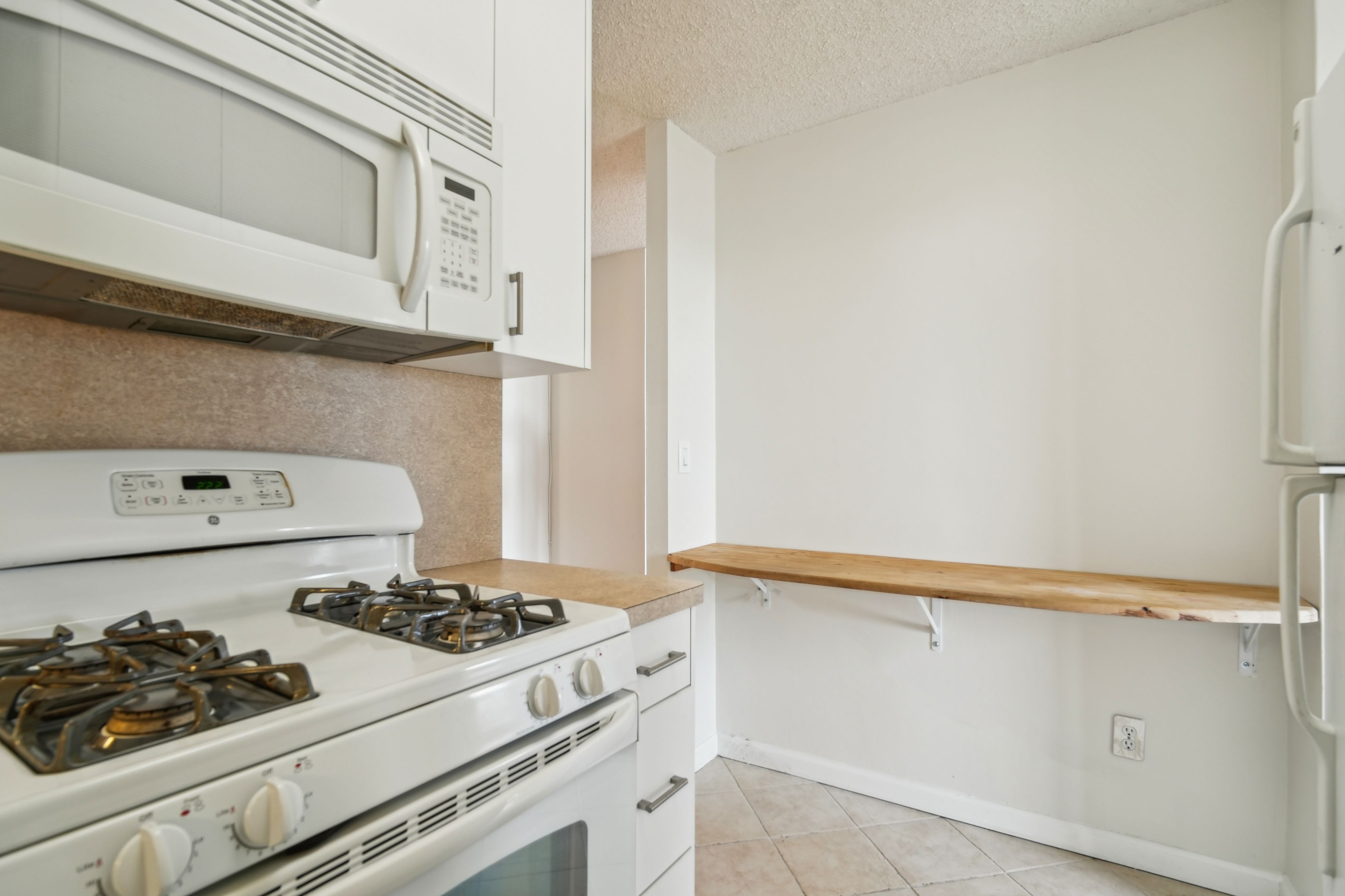 555 North Avenue 22T 