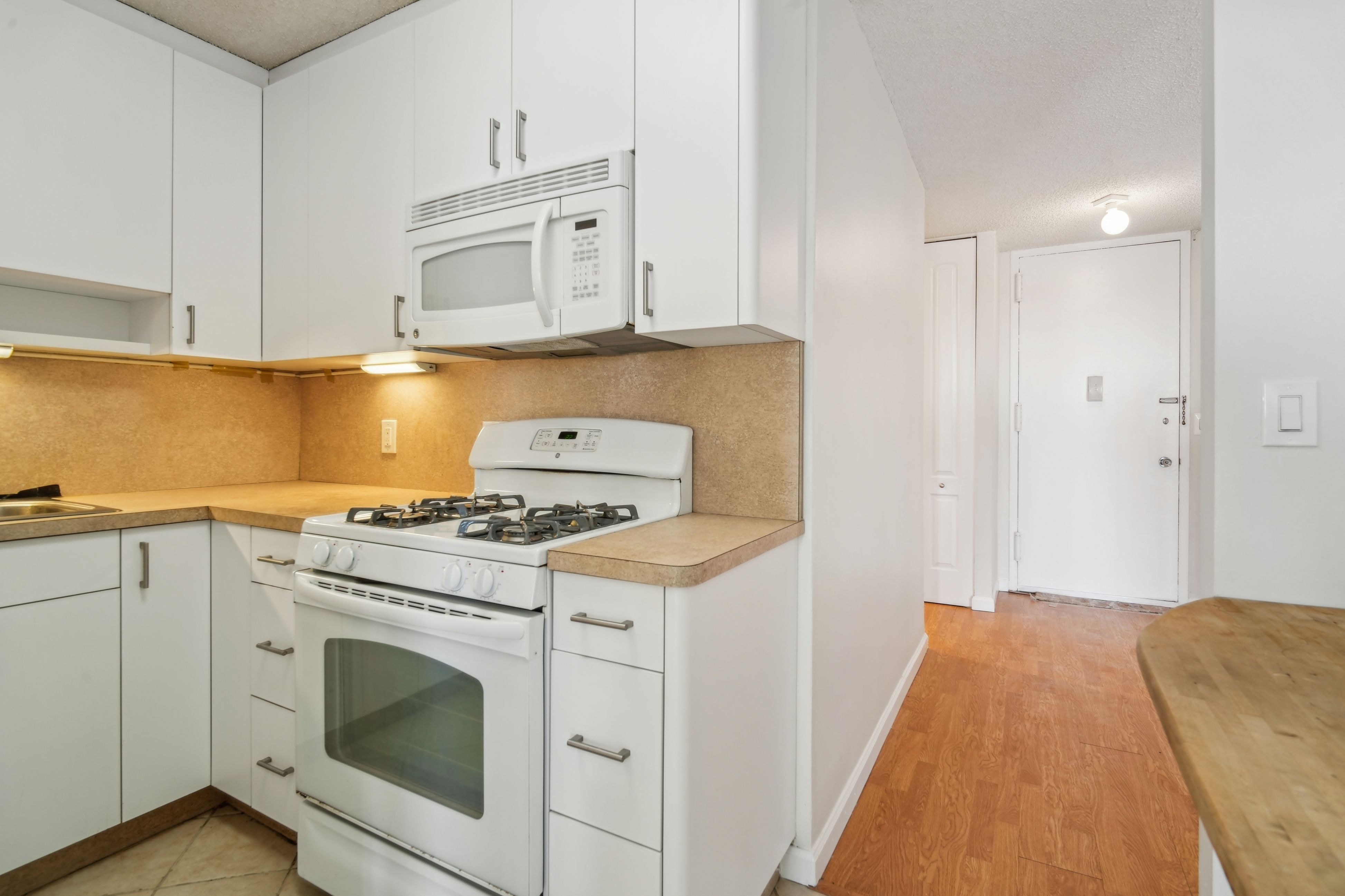 555 North Avenue 22T 