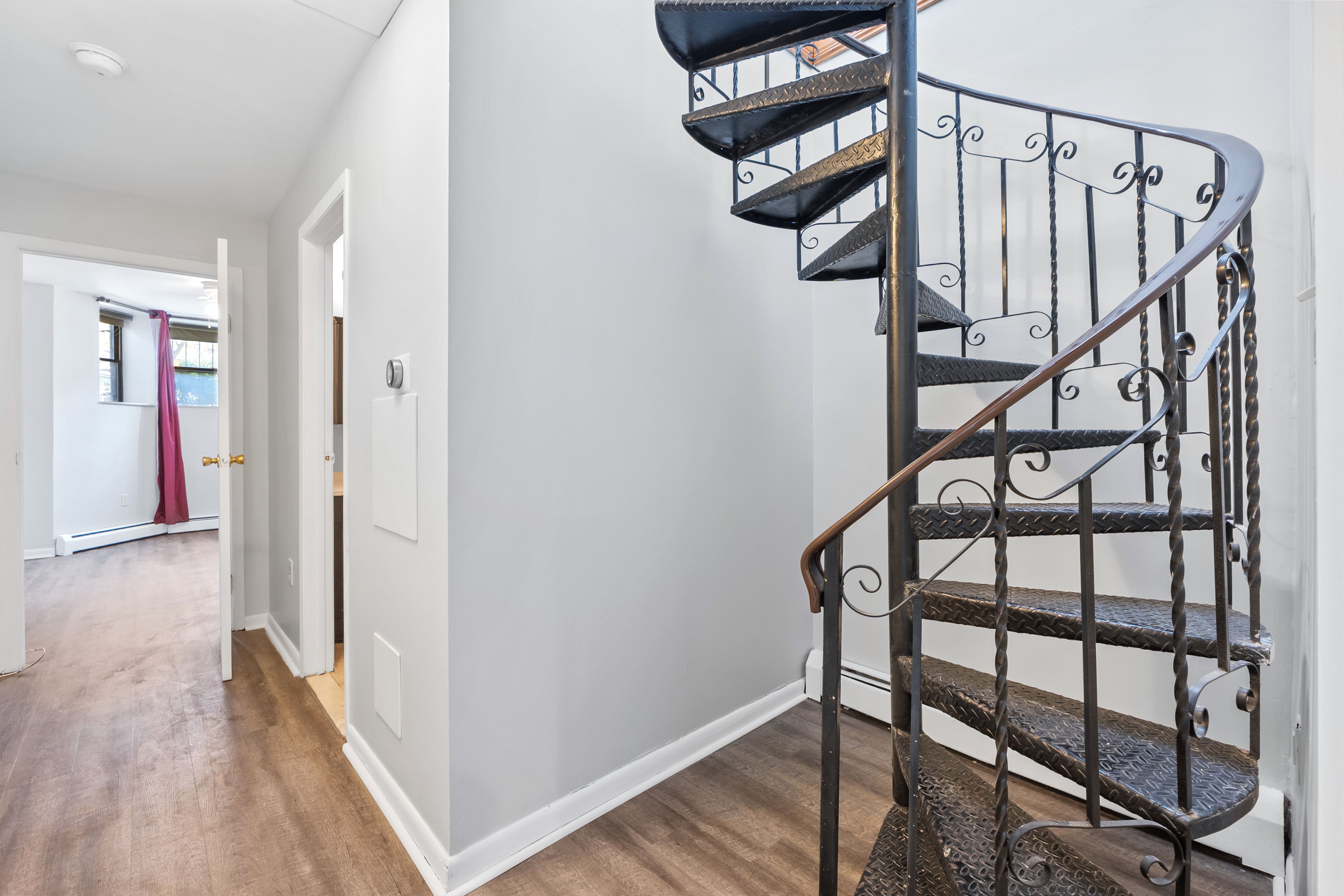 4905 Park 