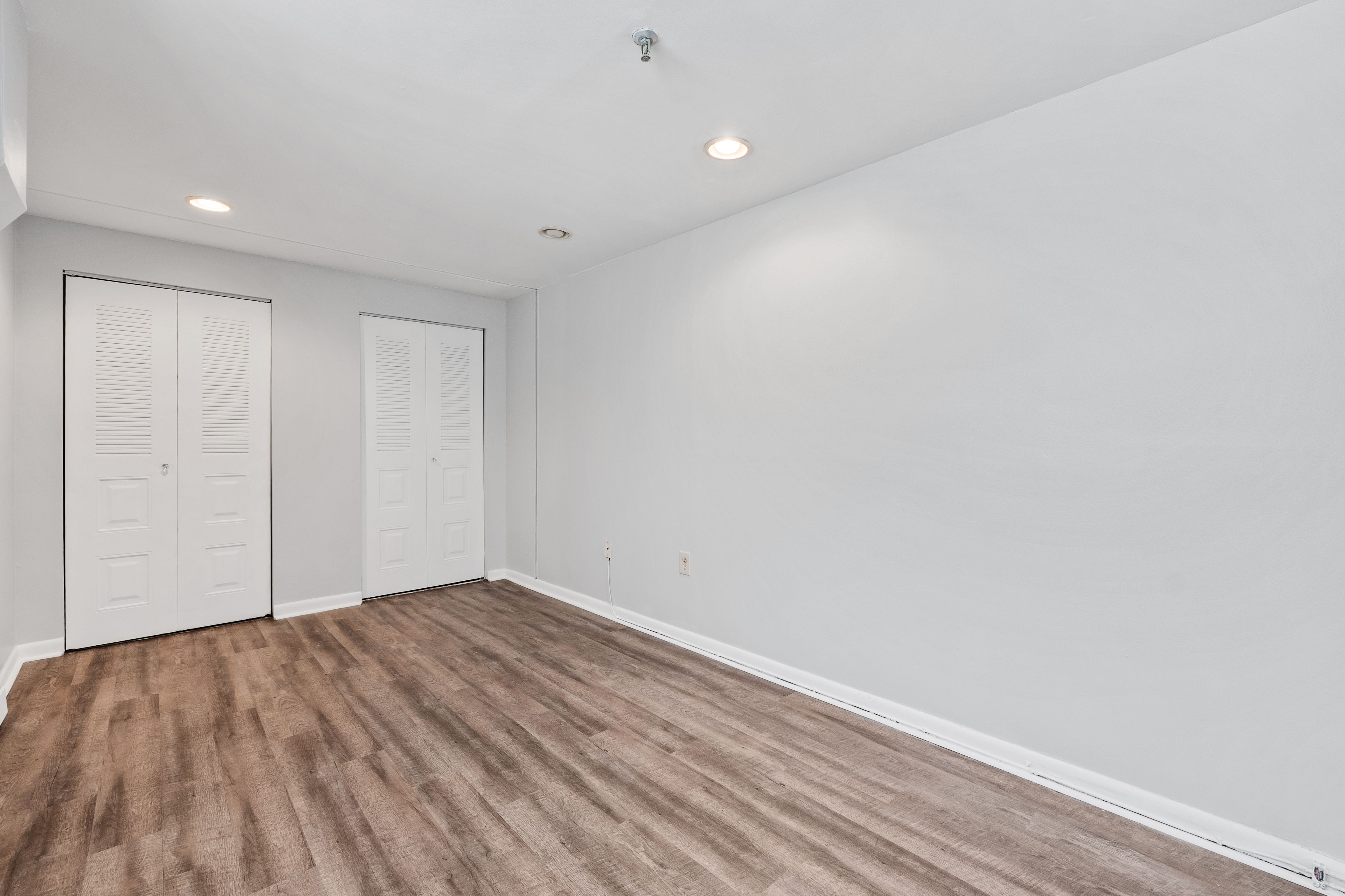 4905 Park 
